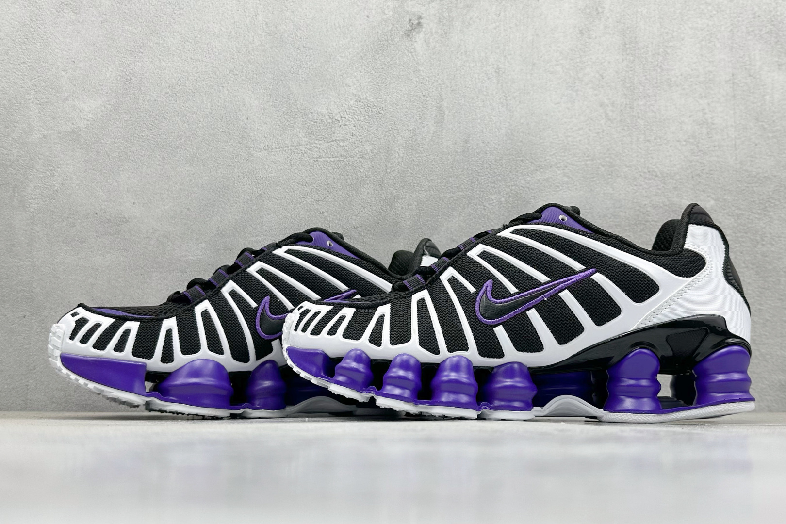 Nike Basic Shoes Gray L-s