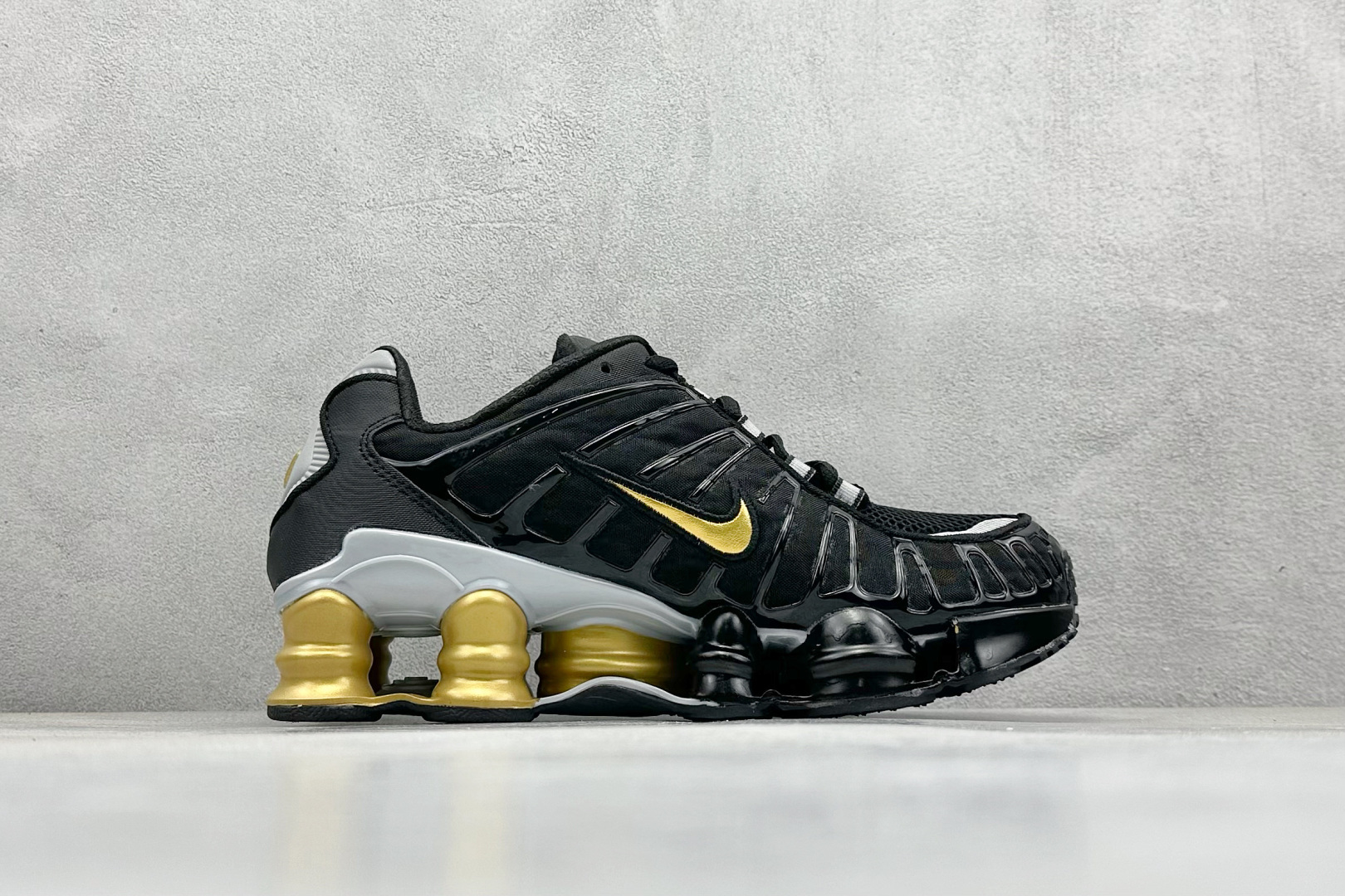 Bottega Veneta Nike Basic Shoes Gray L-s