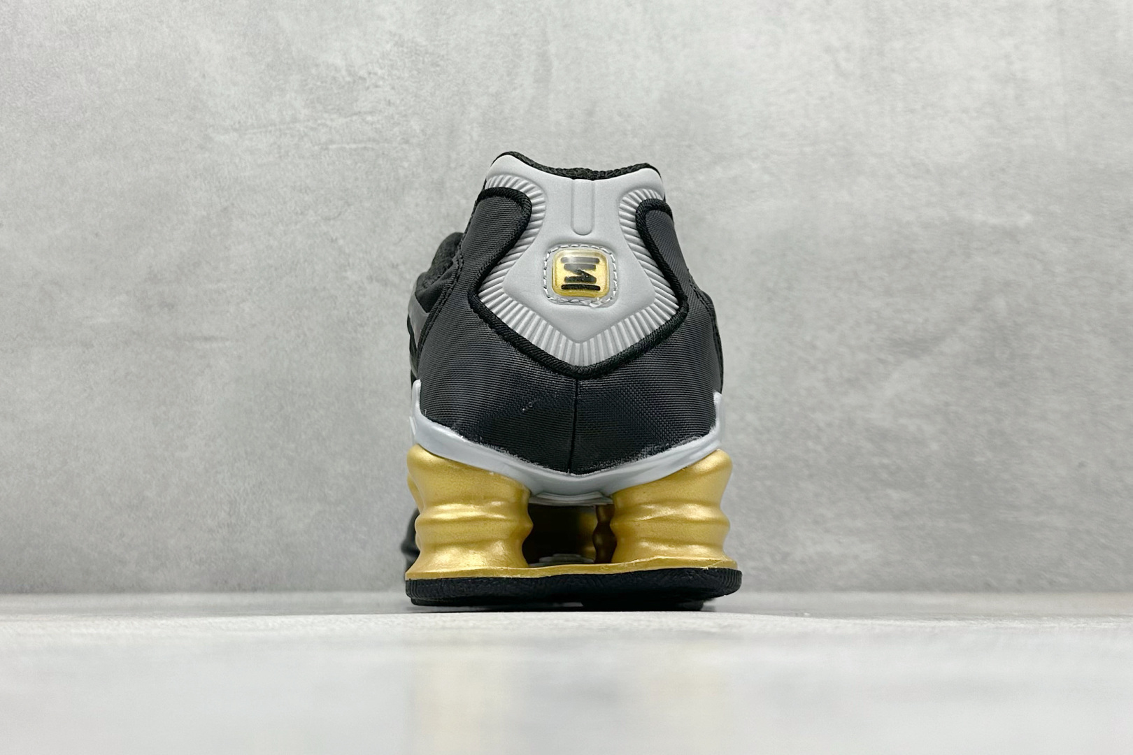 Bottega Veneta Nike Basic Shoes Gray L-s