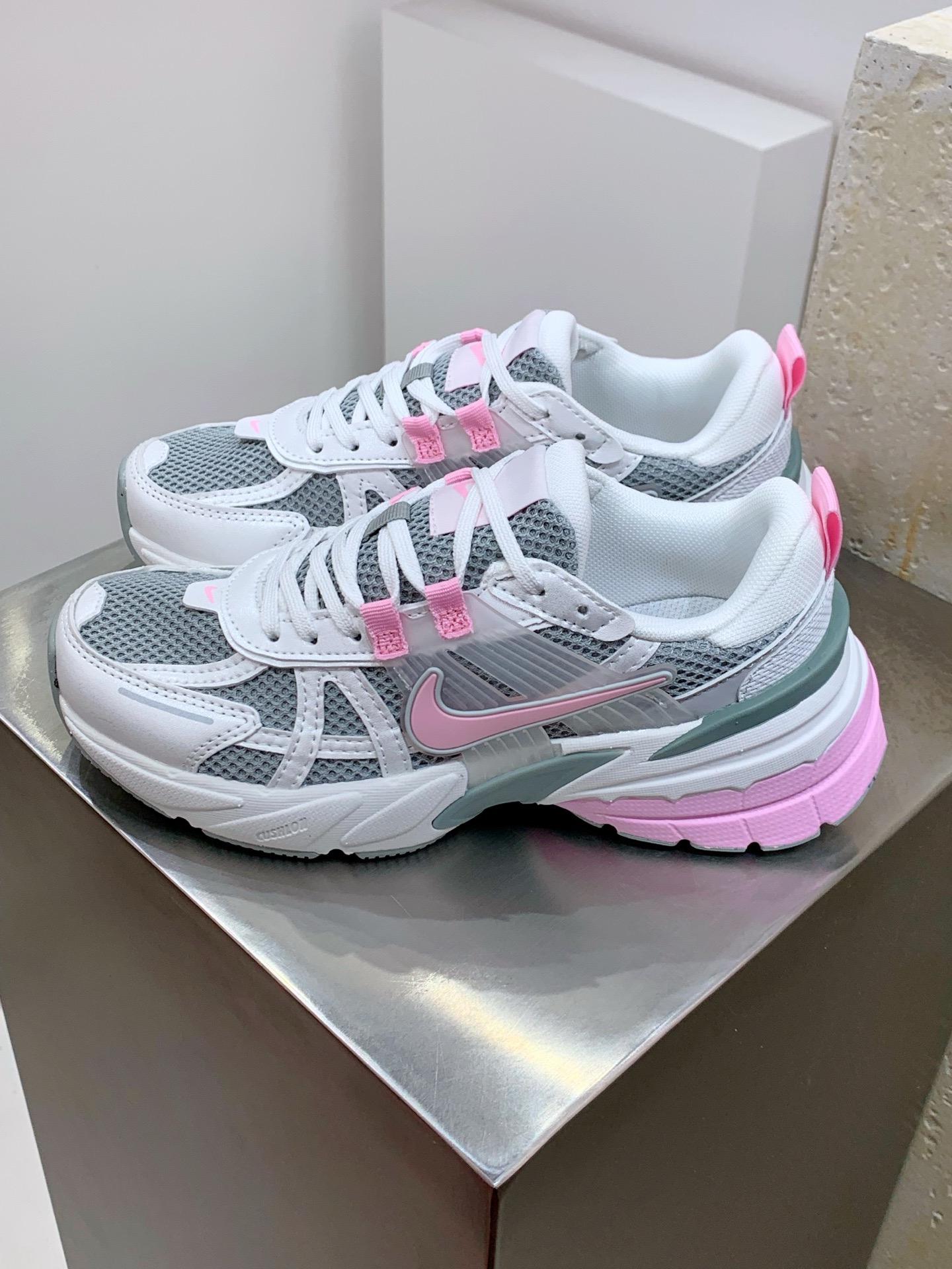 Balenciaga Louis Vuitton Nike Running Shoes Shock Absorbing M-l-s-xl