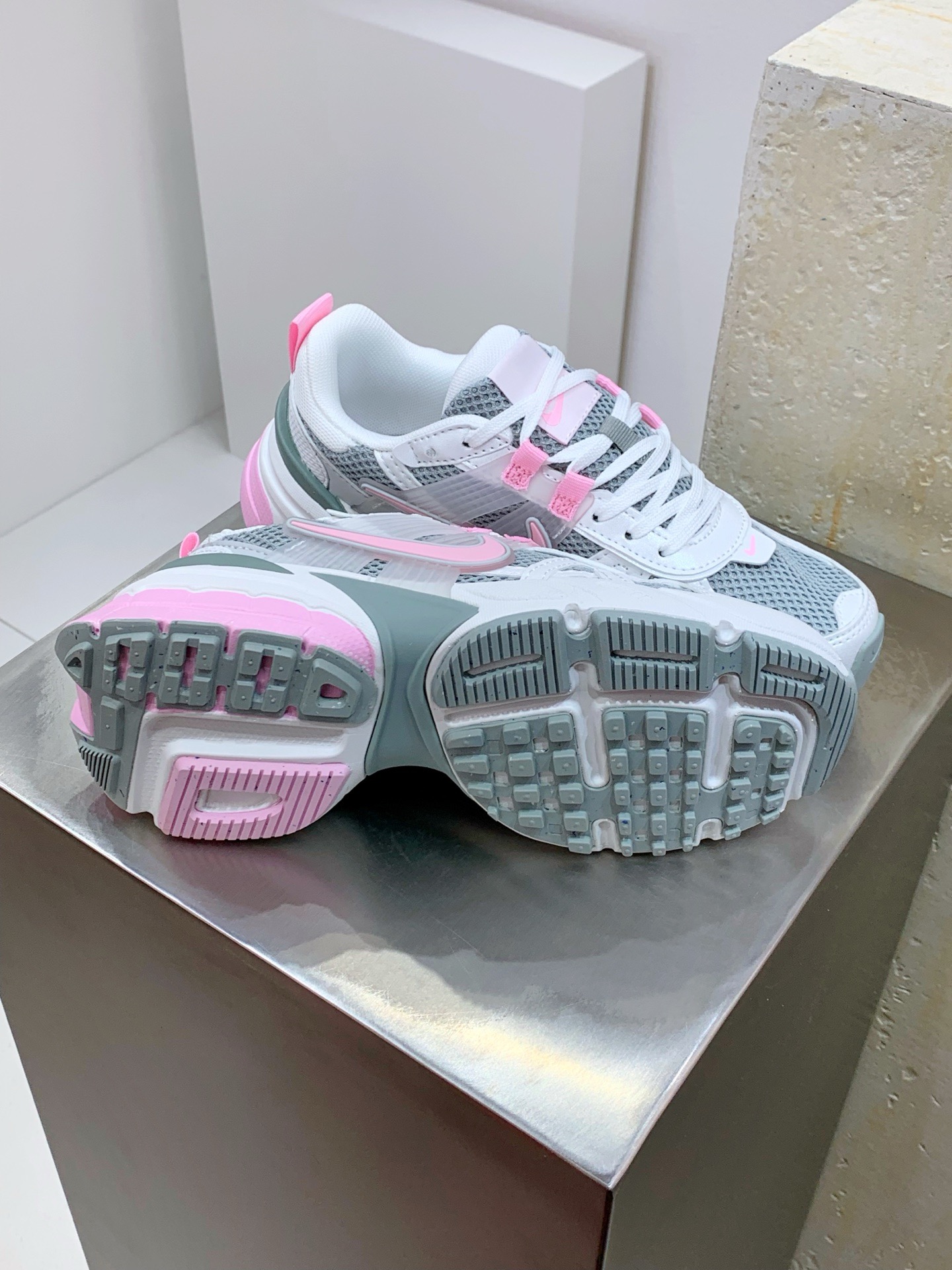 Balenciaga Louis Vuitton Nike Running Shoes Shock Absorbing M-l-s-xl