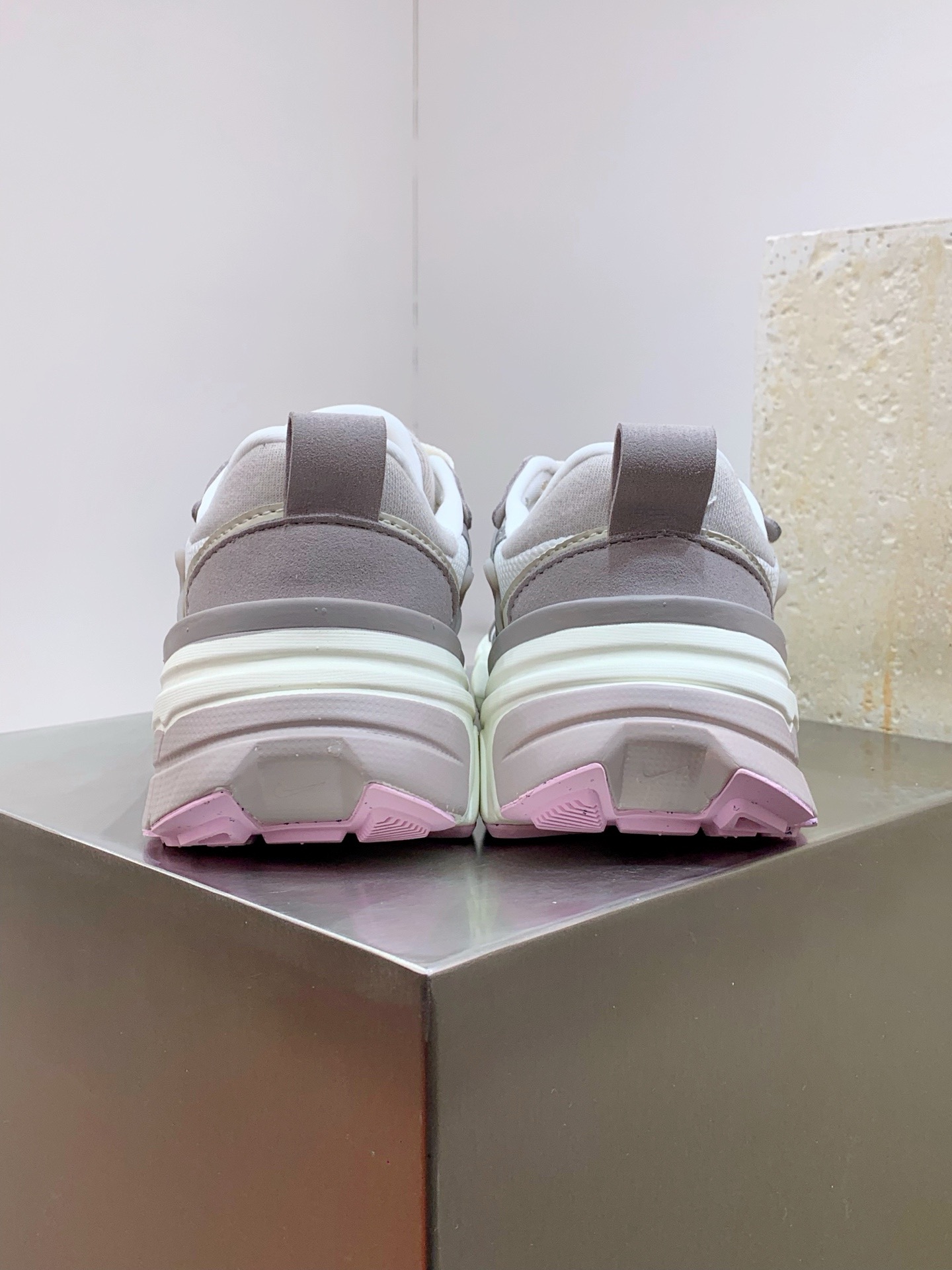 Balenciaga Louis Vuitton Nike Running Shoes Shock Absorbing M-l-s-xl