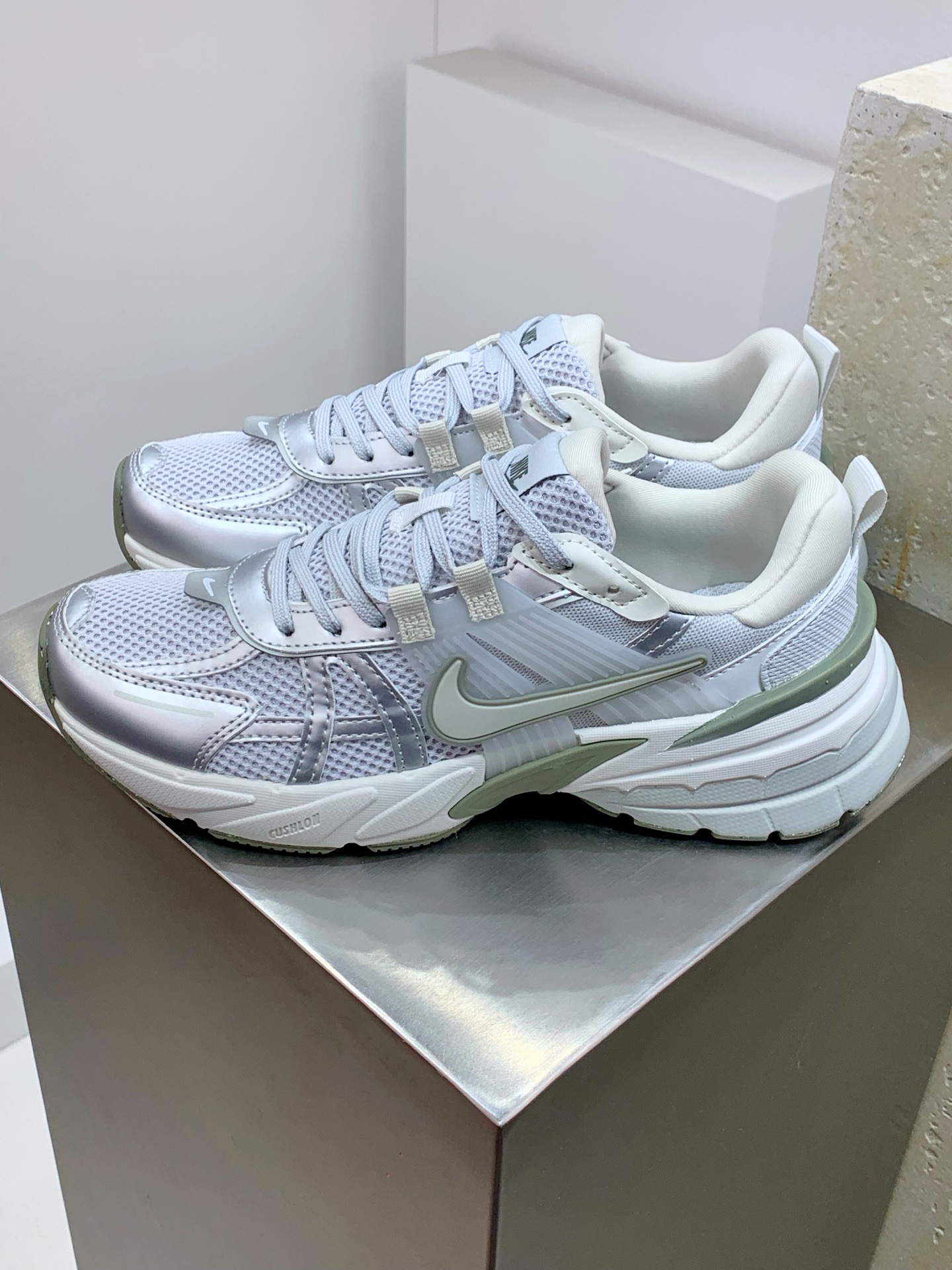 Balenciaga Louis Vuitton Nike Running Shoes Shock Absorbing M-l-s-xl