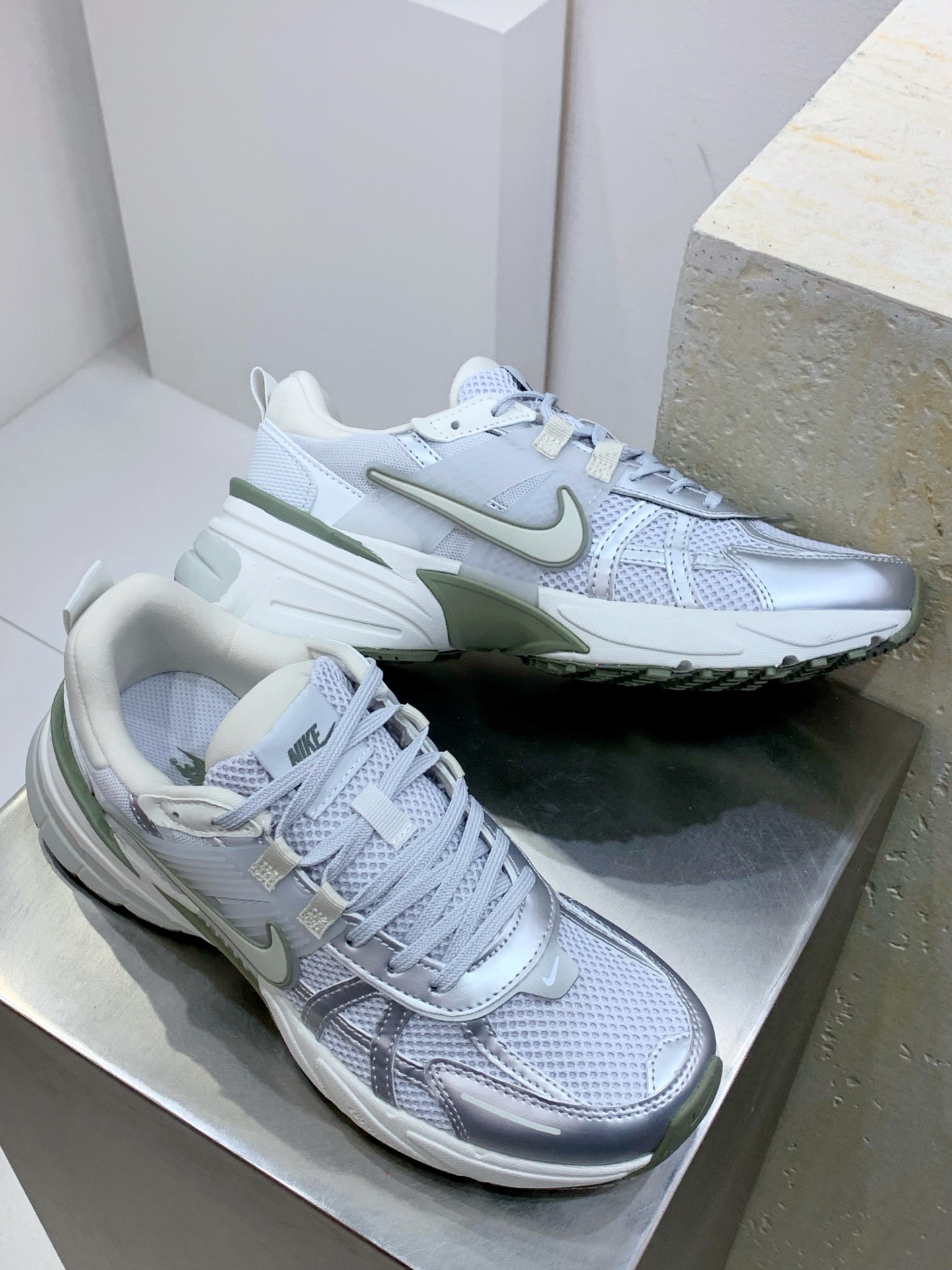 Balenciaga Louis Vuitton Nike Running Shoes Shock Absorbing M-l-s-xl