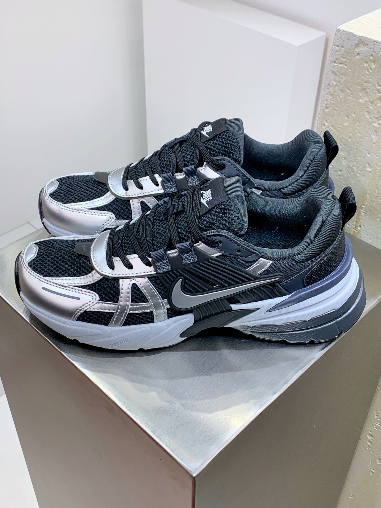 Balenciaga Louis Vuitton Nike Running Shoes Shock Absorbing M-l-s-xl