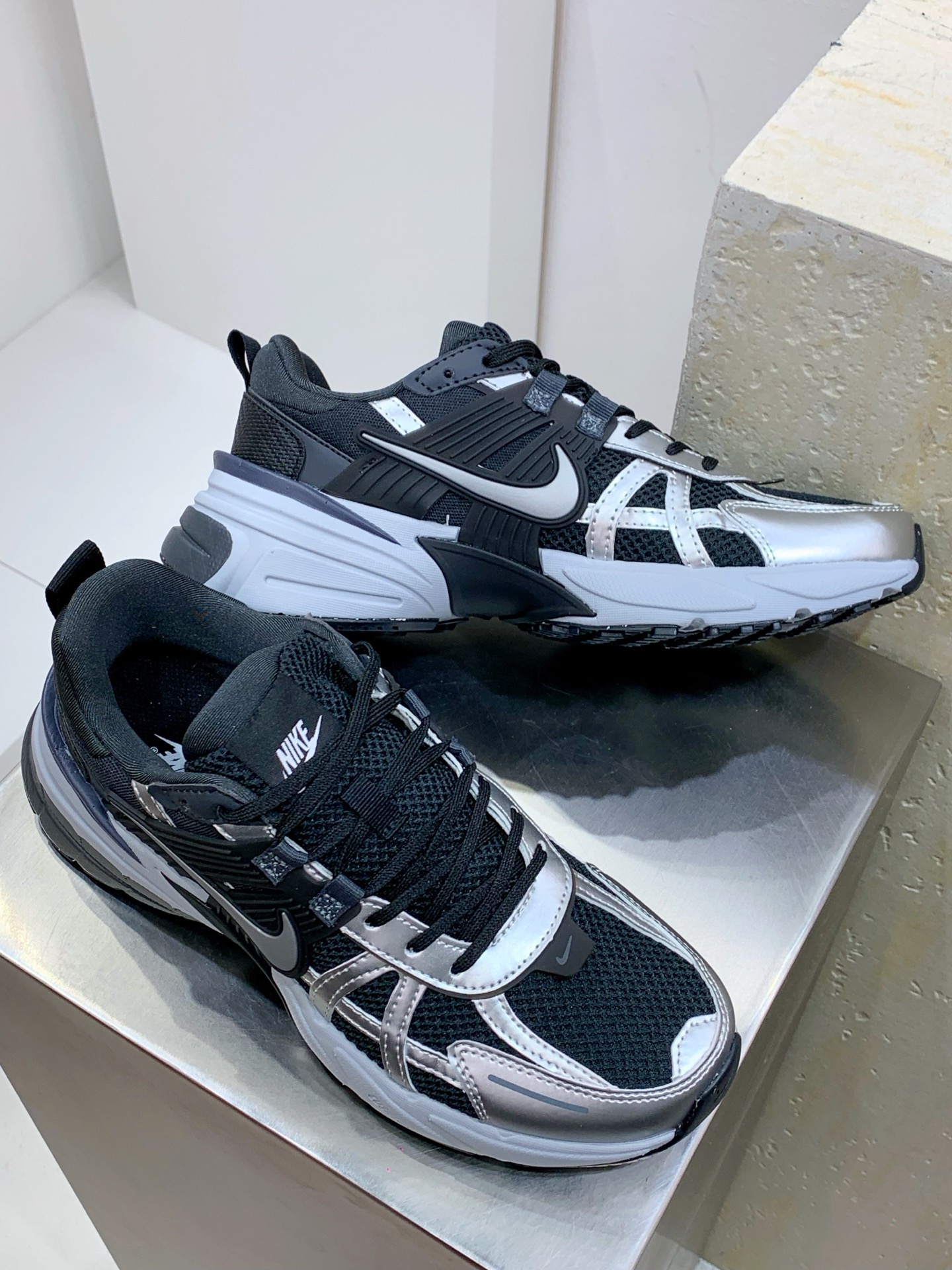 Balenciaga Louis Vuitton Nike Running Shoes Shock Absorbing M-l-s-xl