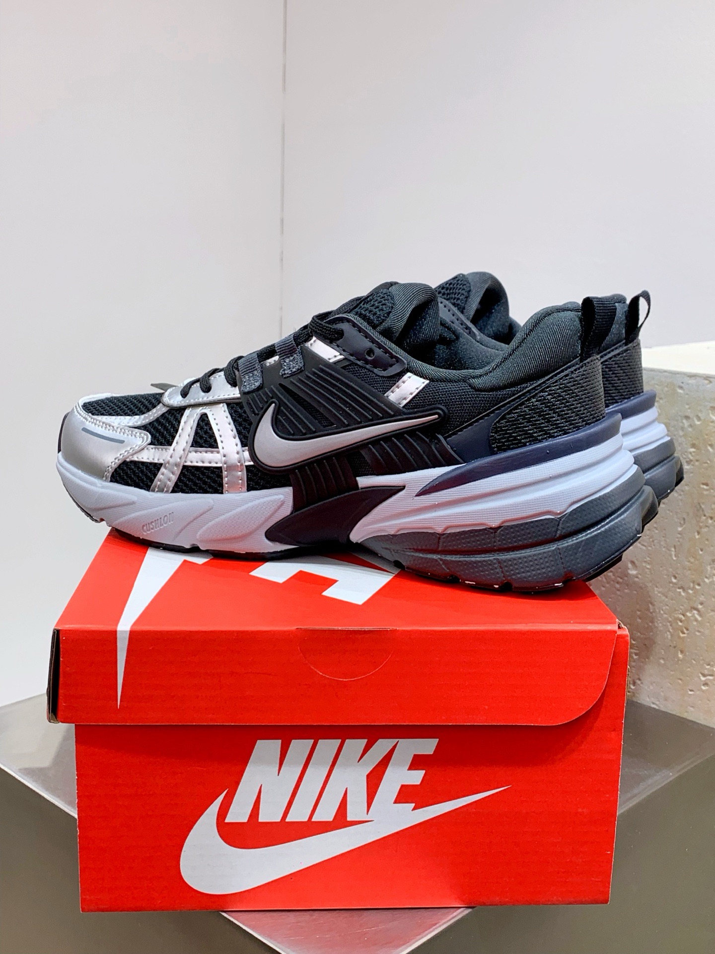 Balenciaga Louis Vuitton Nike Running Shoes Shock Absorbing M-l-s-xl