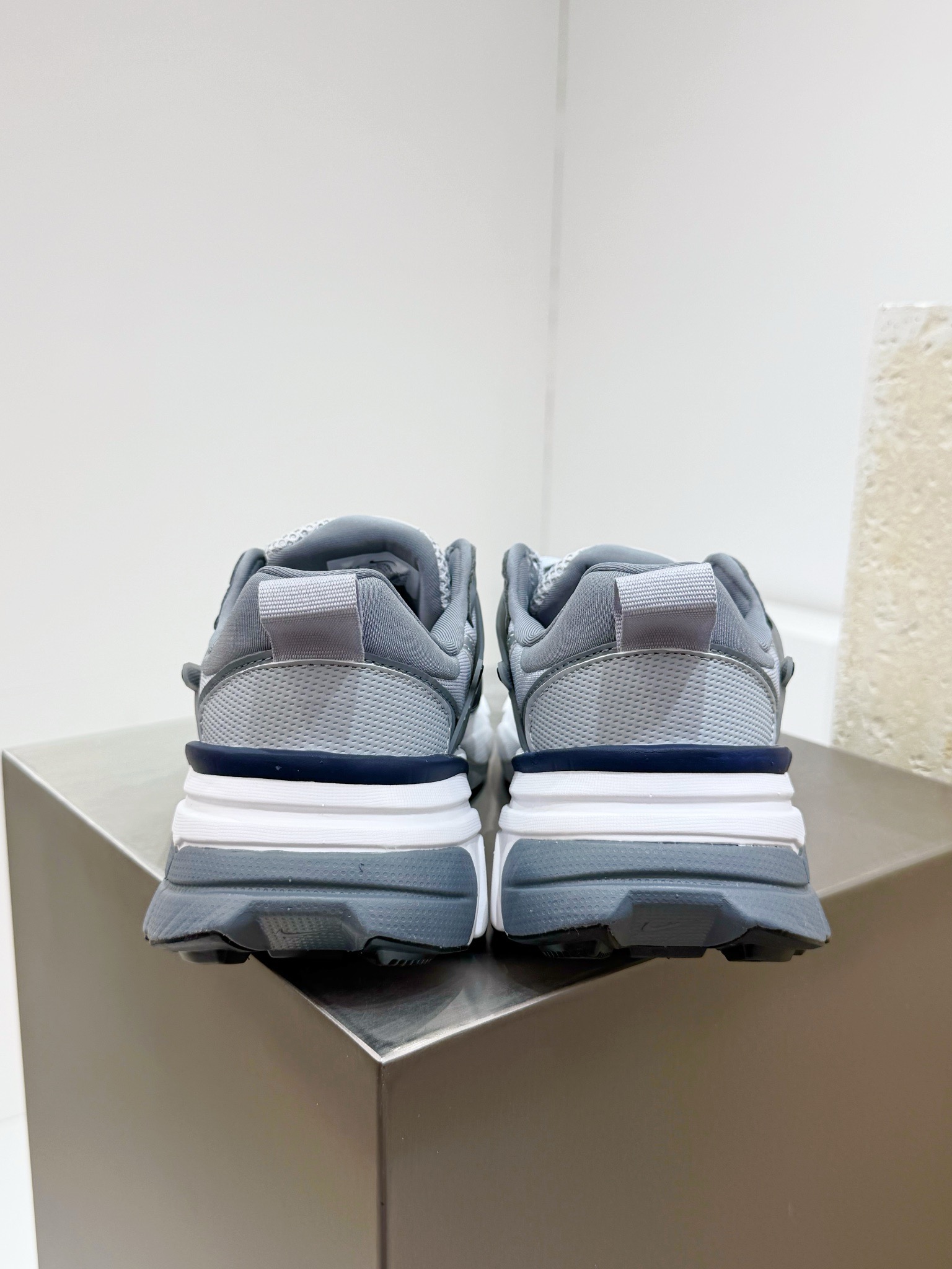 Balenciaga Louis Vuitton Nike Running Shoes Shock Absorbing M-l-s-xl