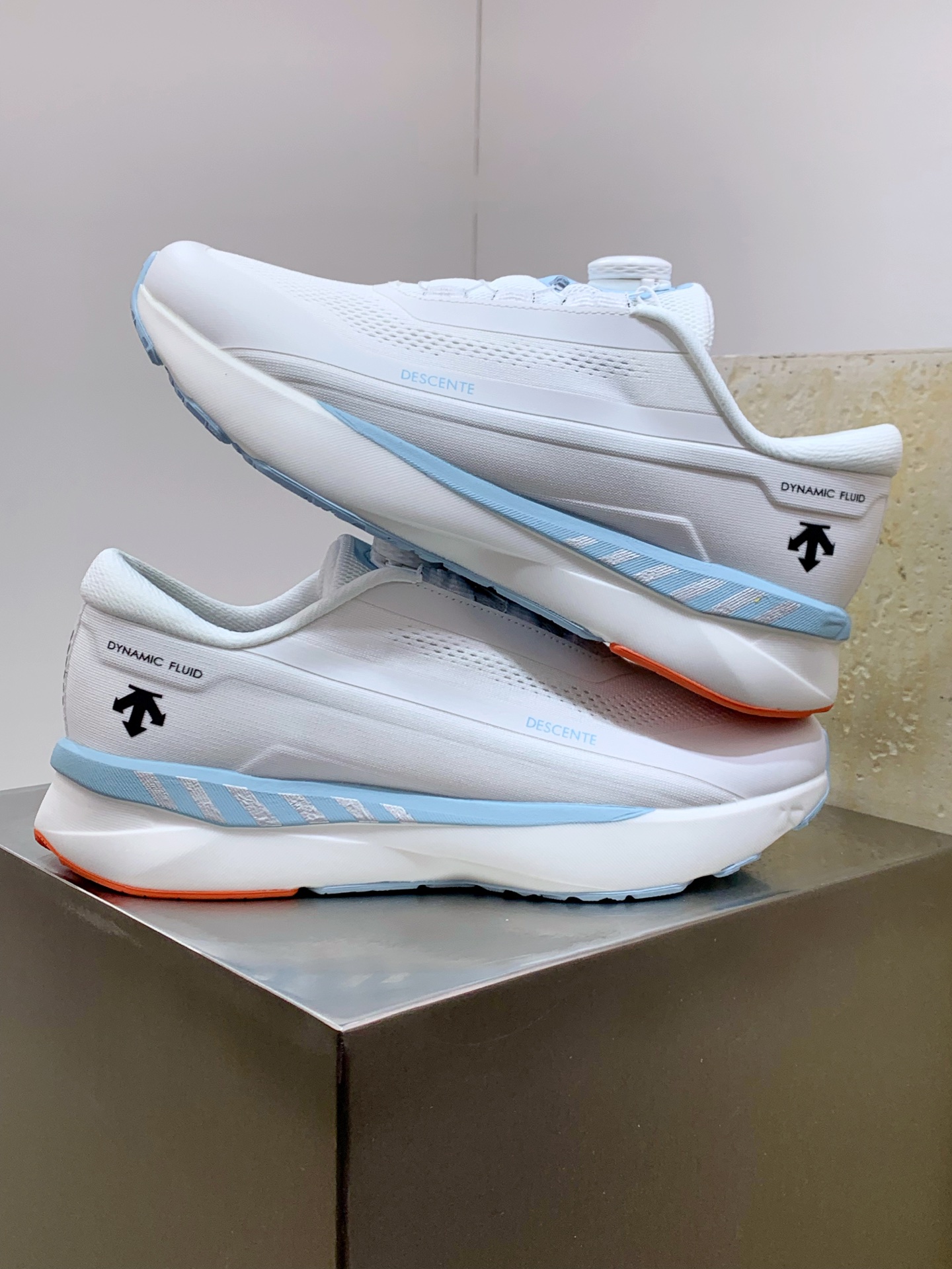 Descente Female Basic Shoes L-s