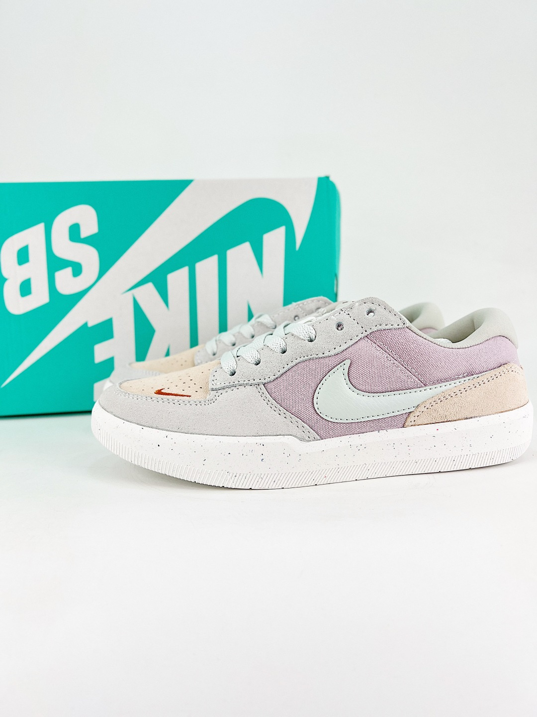 Nike Basic Shoes White L-s