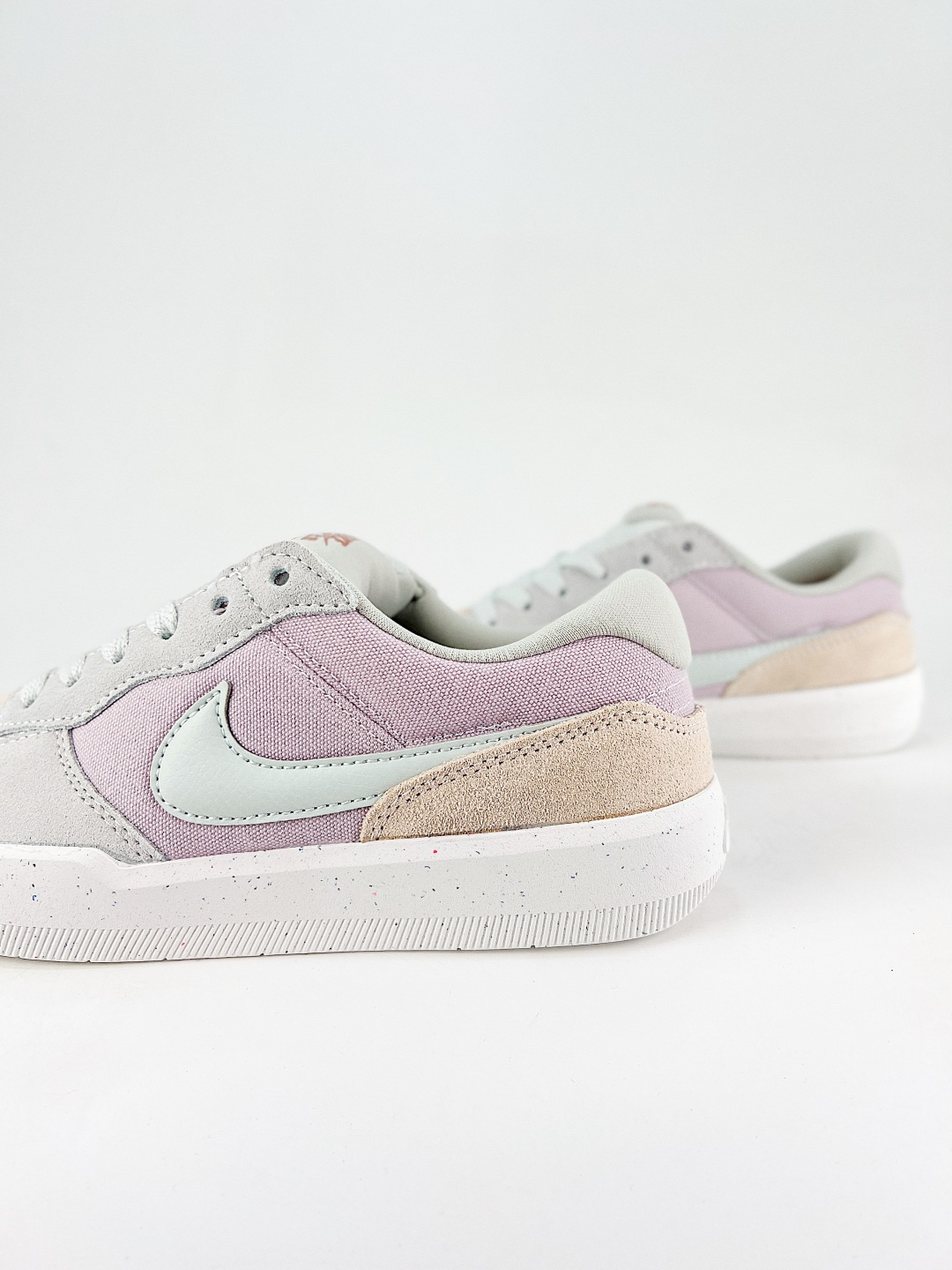 Nike Basic Shoes White L-s