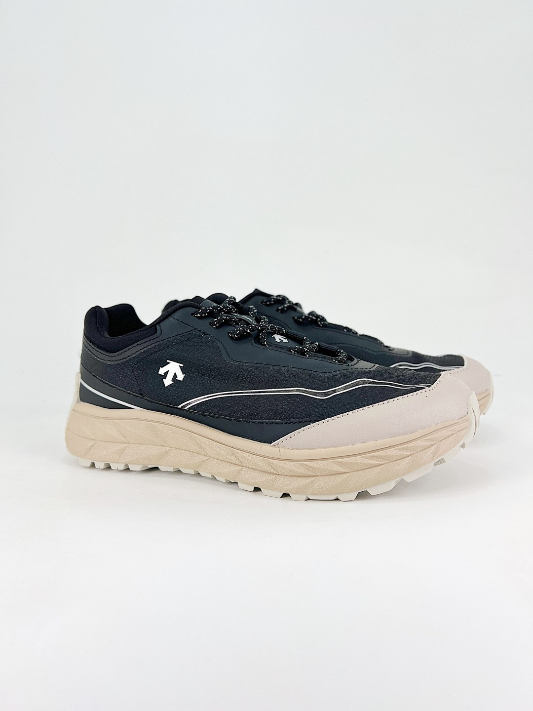 Descente Female Sneakers S