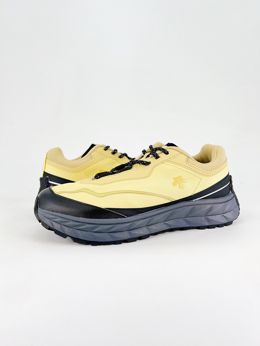 Descente Female Sneakers S