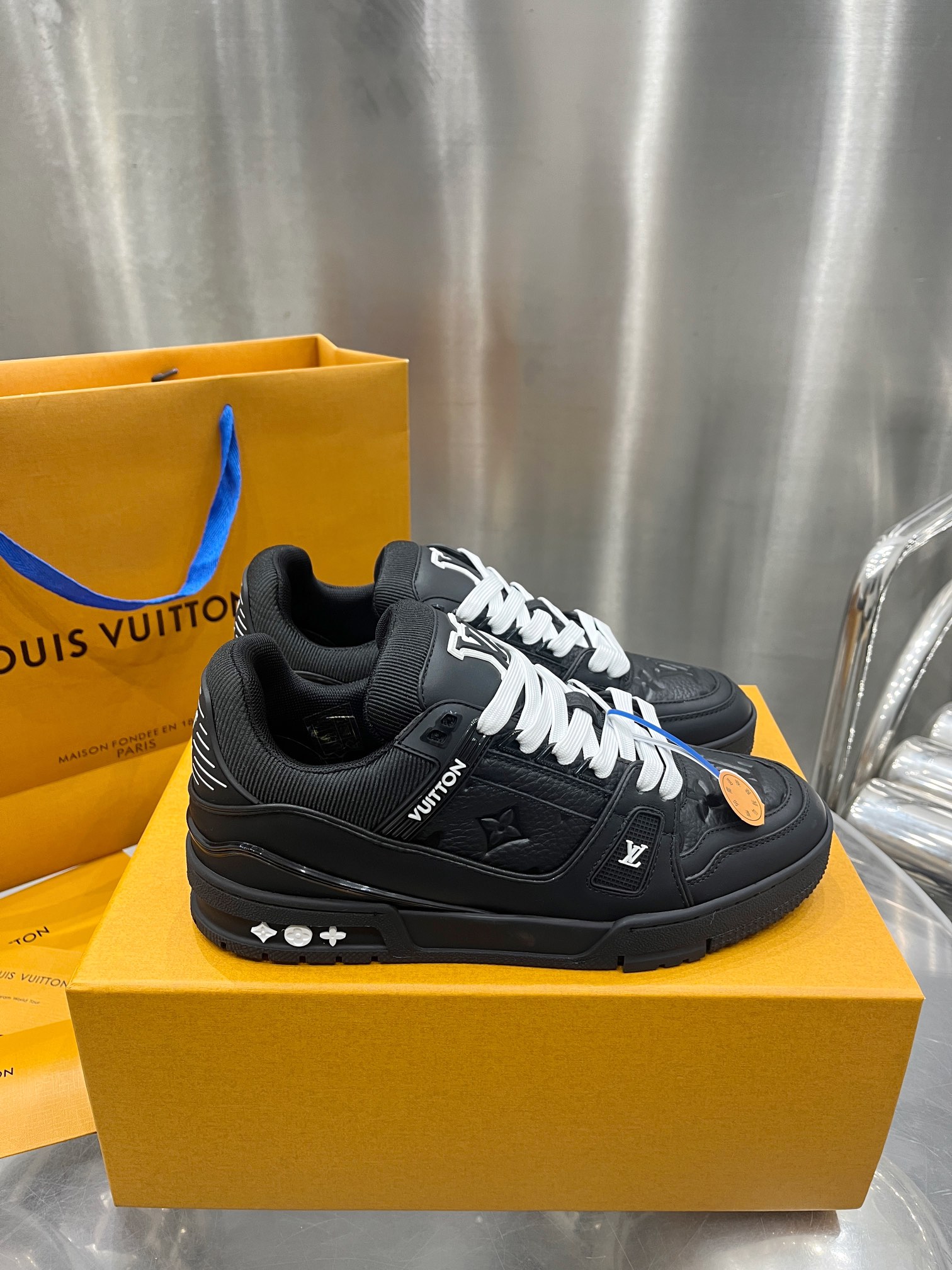 Louis Vuitton Male Basic Shoes L