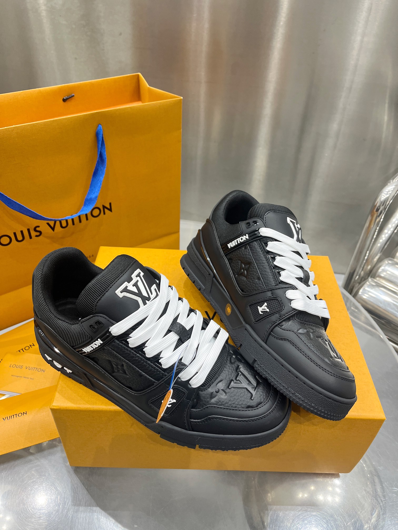 Louis Vuitton Male Basic Shoes L