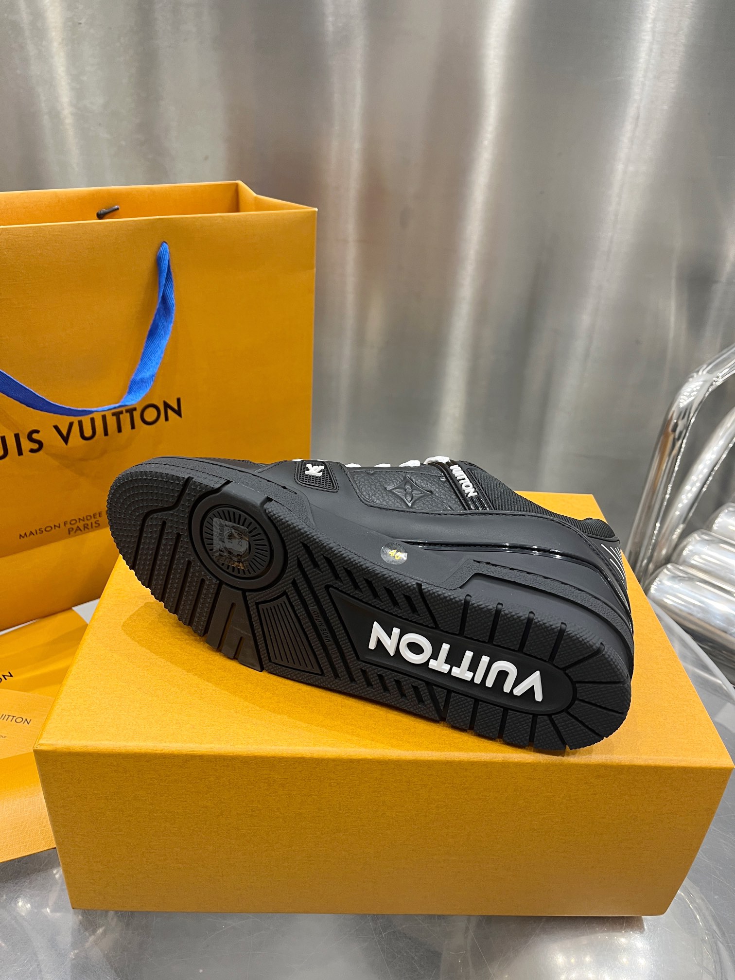 Louis Vuitton Male Basic Shoes L