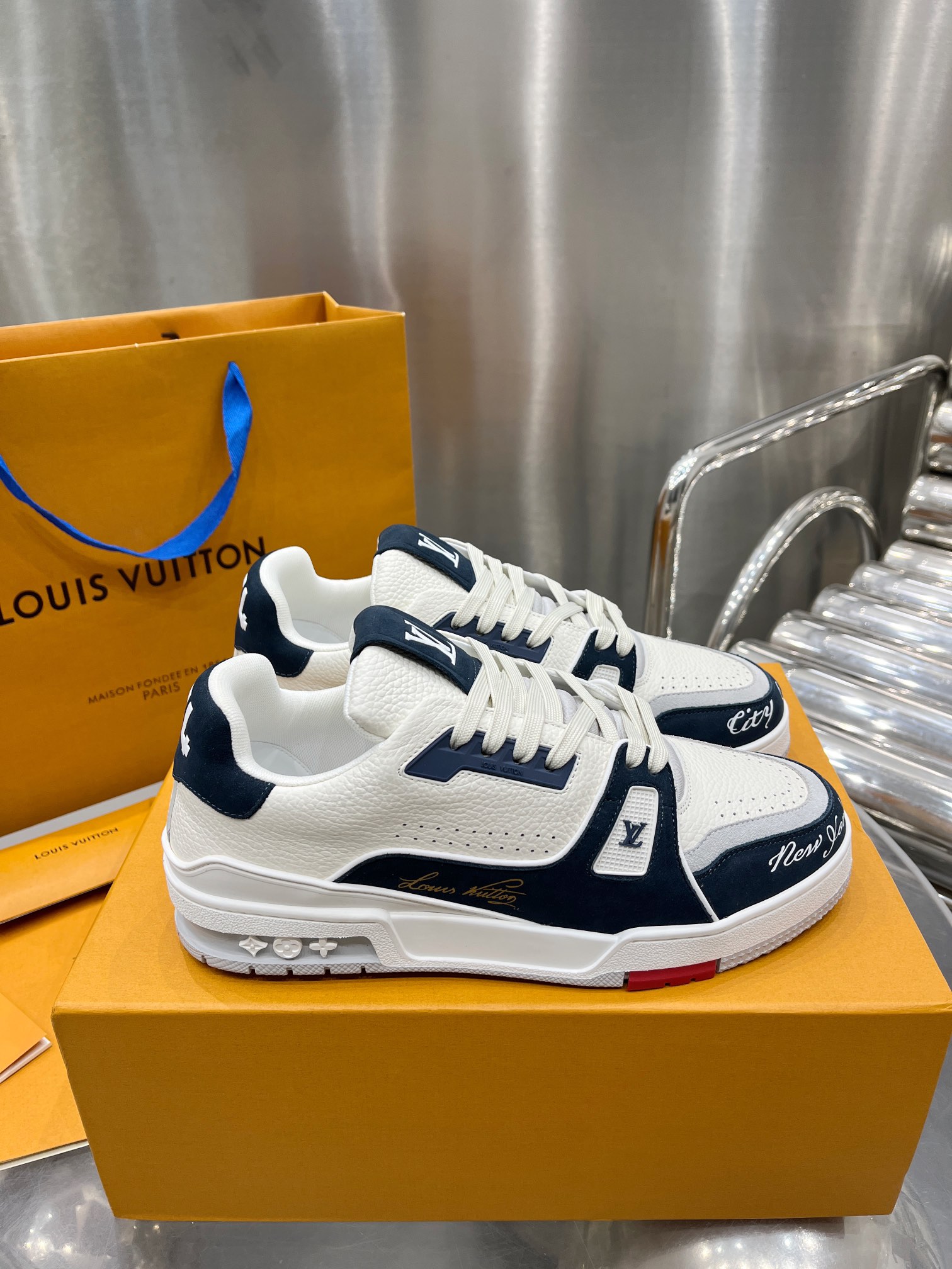 Louis Vuitton Male Basic Shoes L