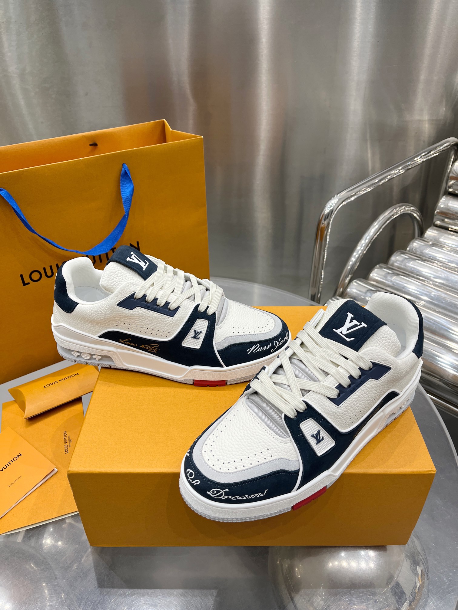 Louis Vuitton Male Basic Shoes L