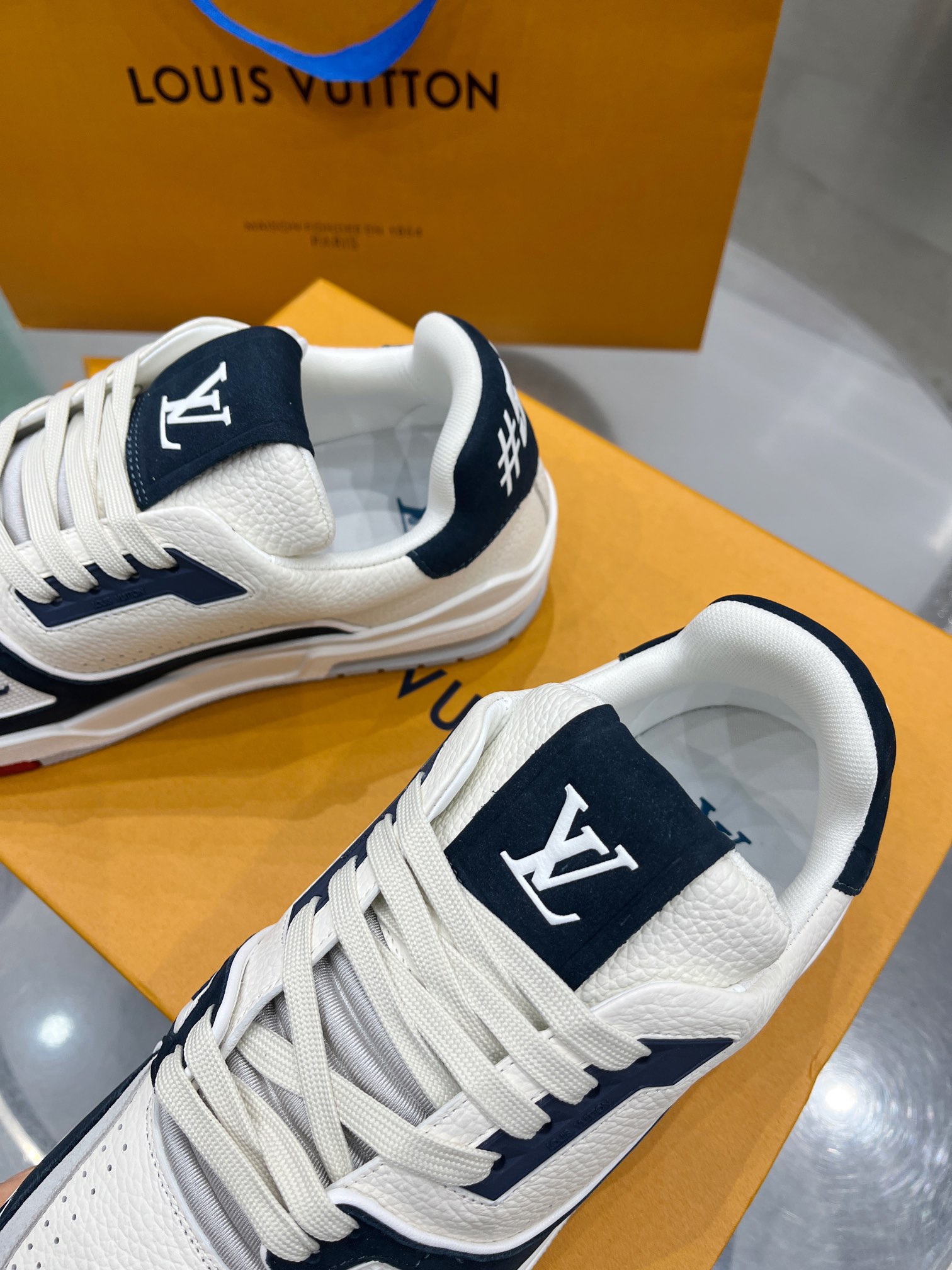 Louis Vuitton Male Basic Shoes L