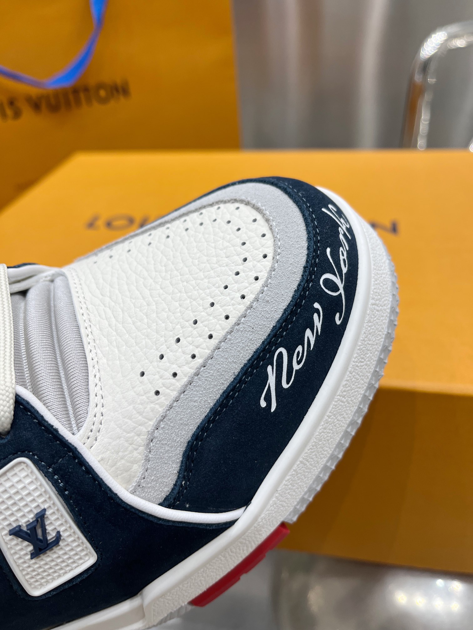 Louis Vuitton Male Basic Shoes L