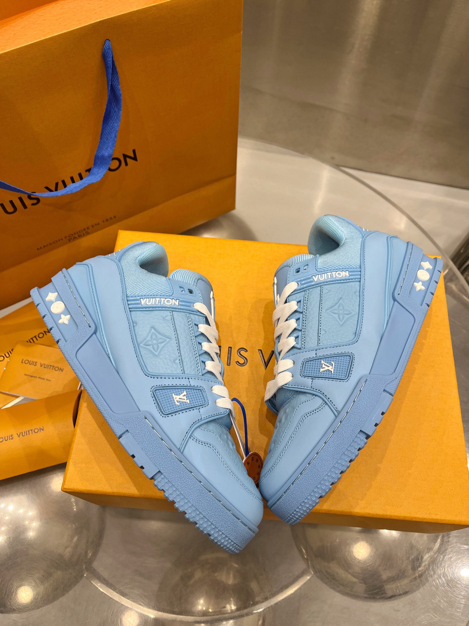 Louis Vuitton Male Basic Shoes L