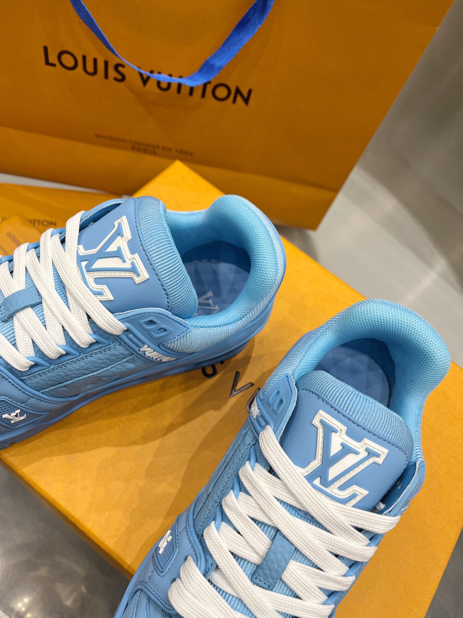 Louis Vuitton Male Basic Shoes L