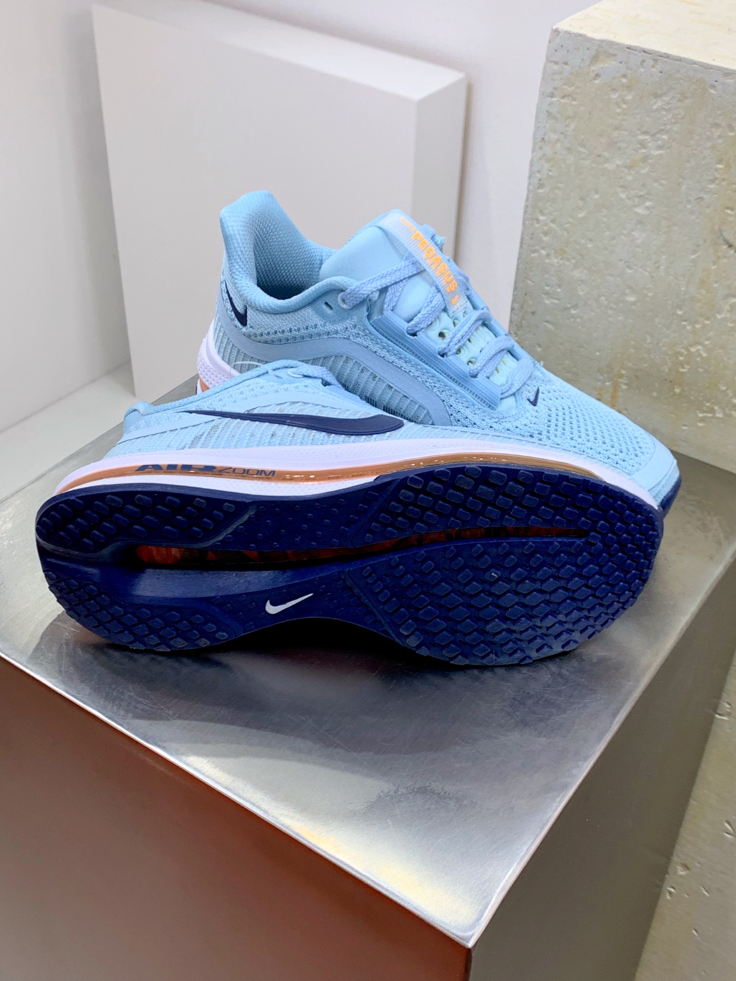 Male Running Shoes Shock Absorbing M-s