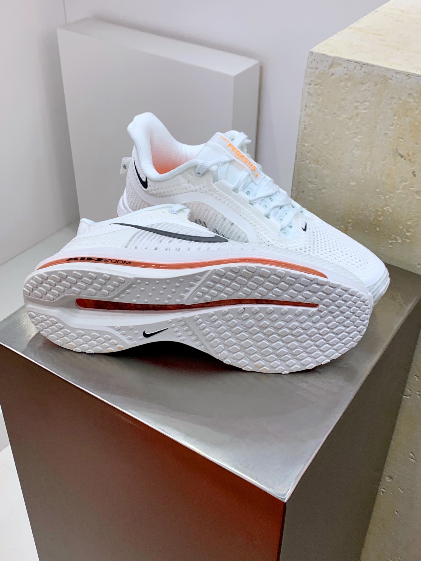 Male Running Shoes Shock Absorbing M-s