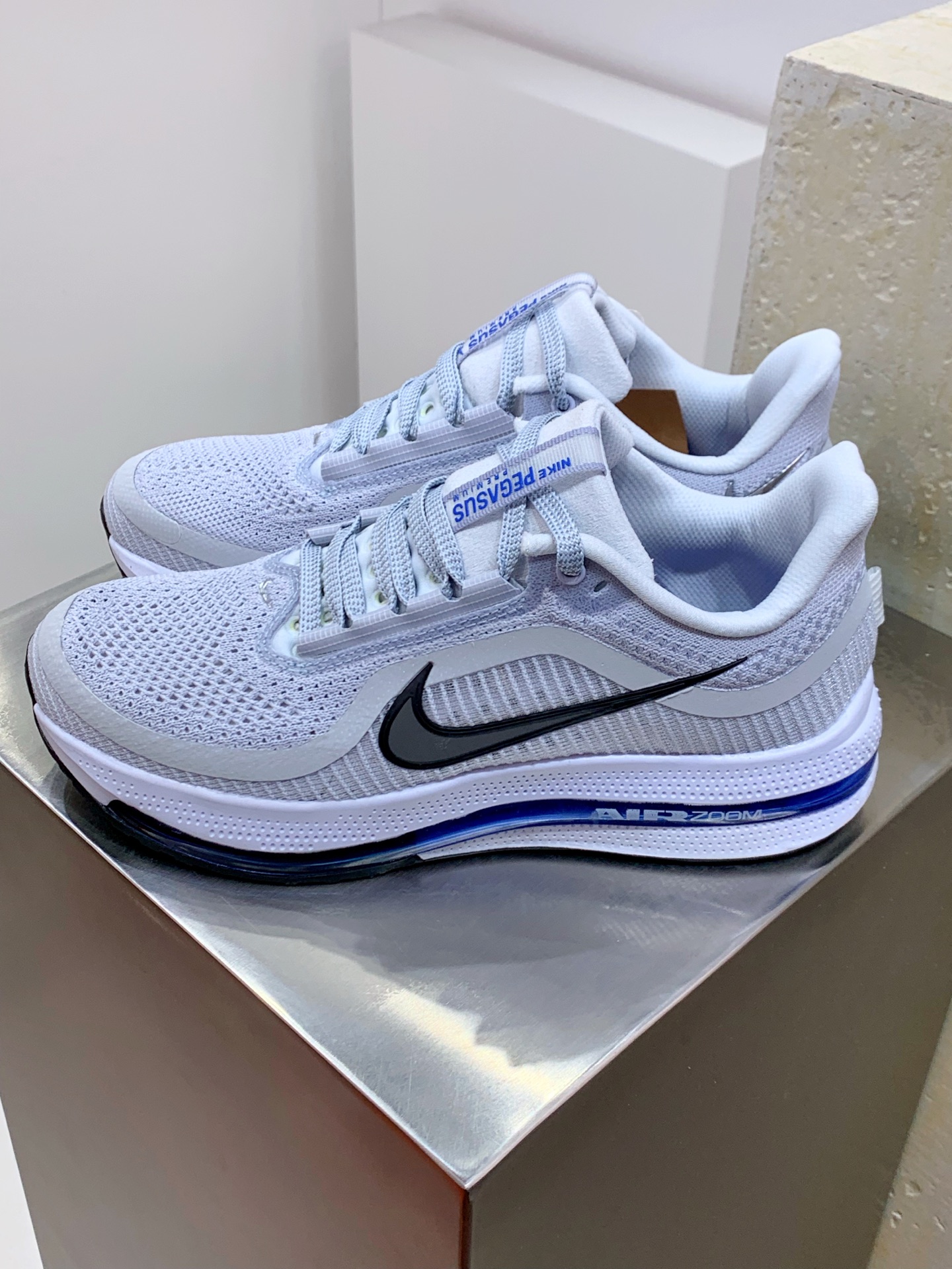 Male Running Shoes Shock Absorbing M-s