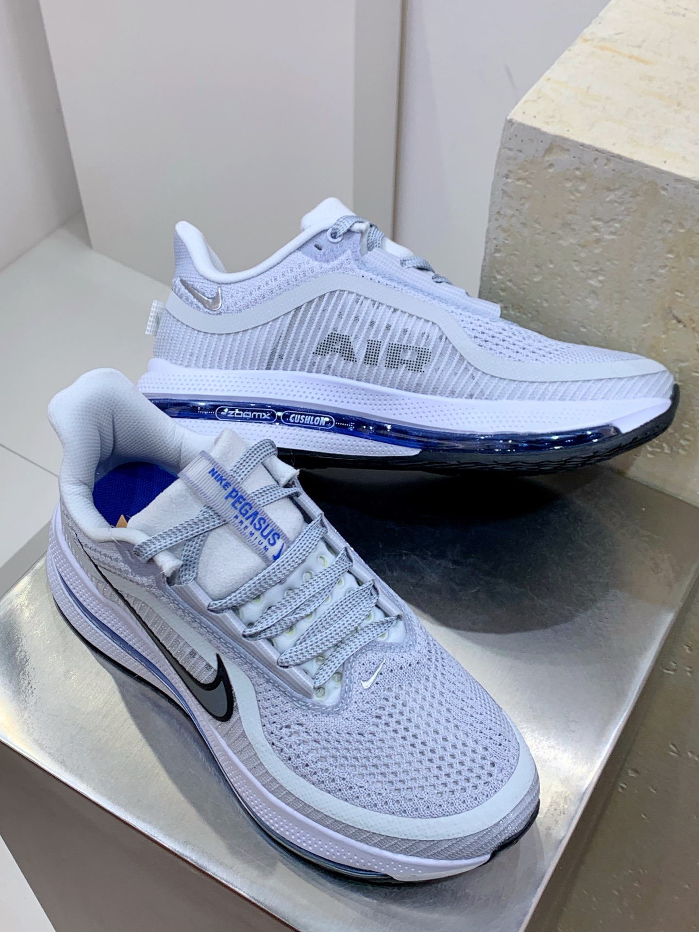 Male Running Shoes Shock Absorbing M-s