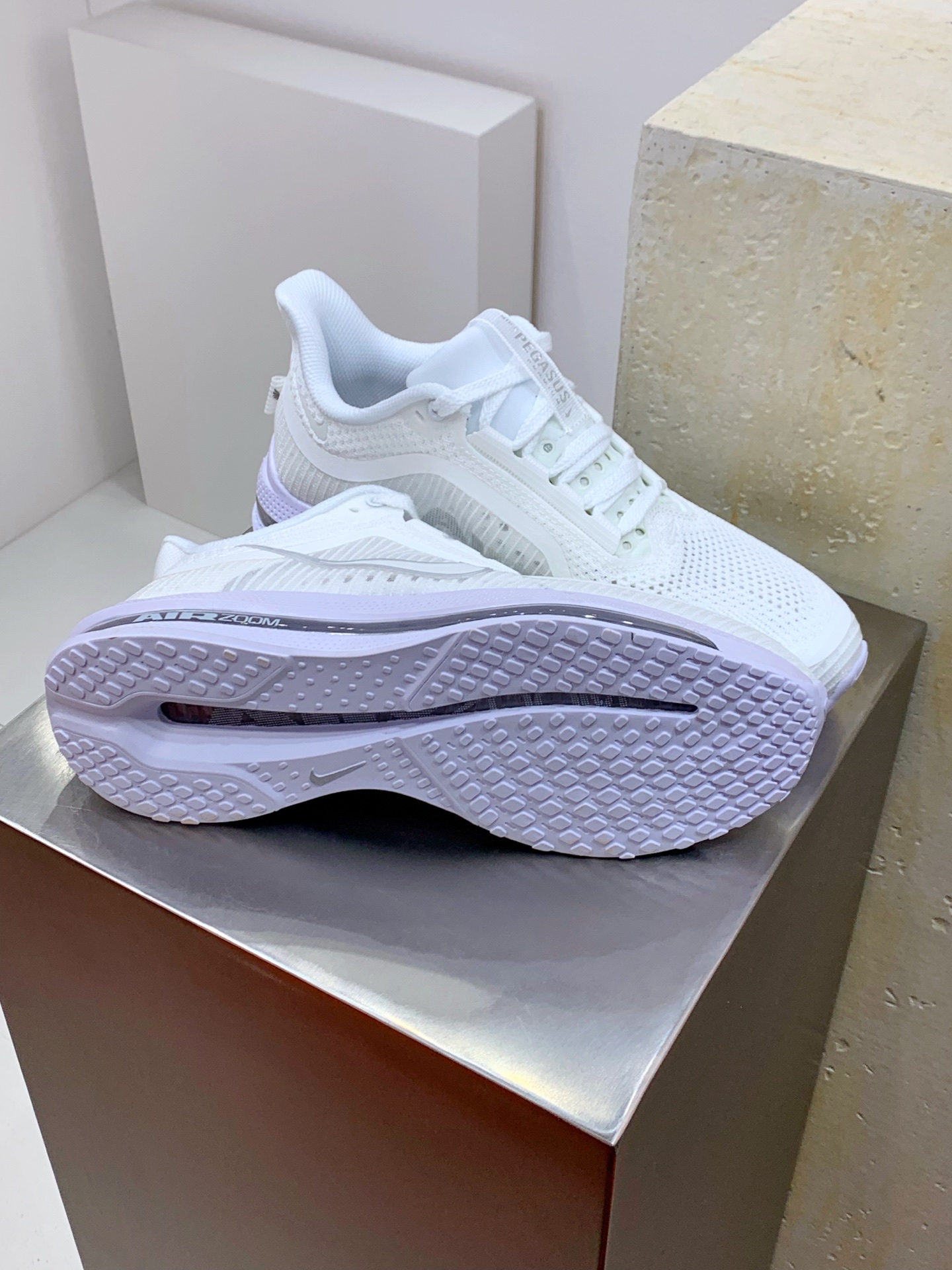 Male Running Shoes Shock Absorbing M-s