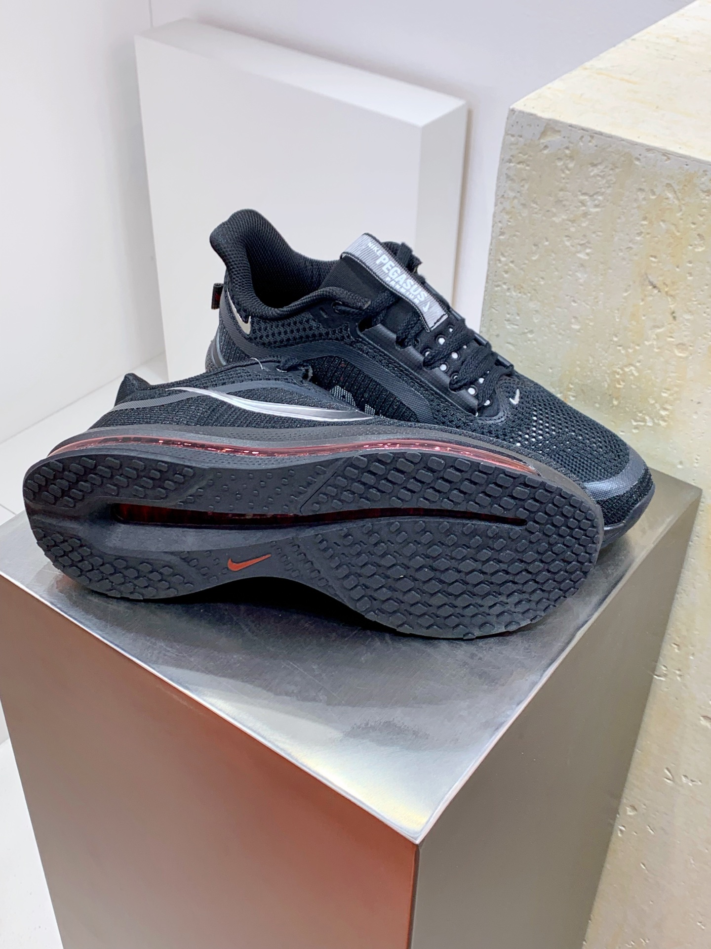 Male Running Shoes Shock Absorbing M-s