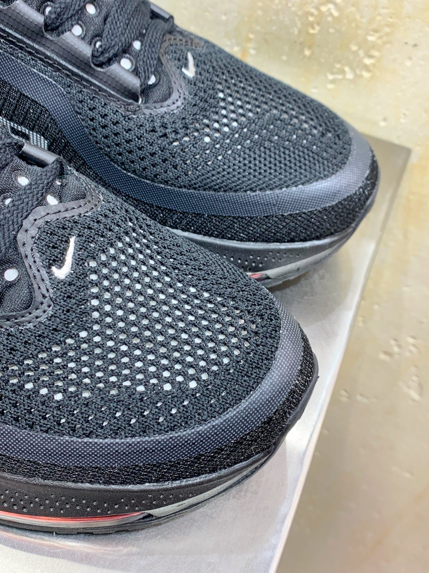 Male Running Shoes Shock Absorbing M-s