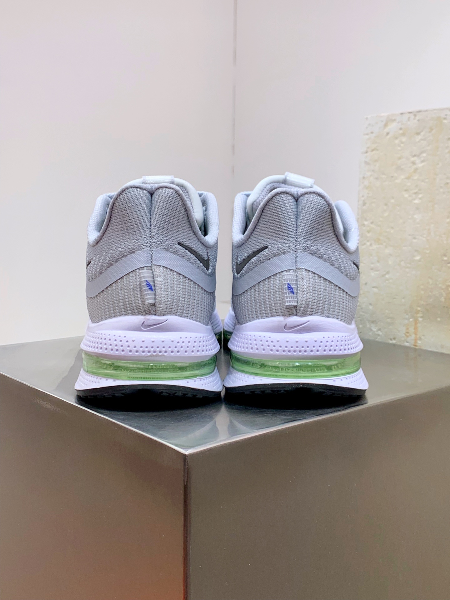 Male Running Shoes Shock Absorbing M-s