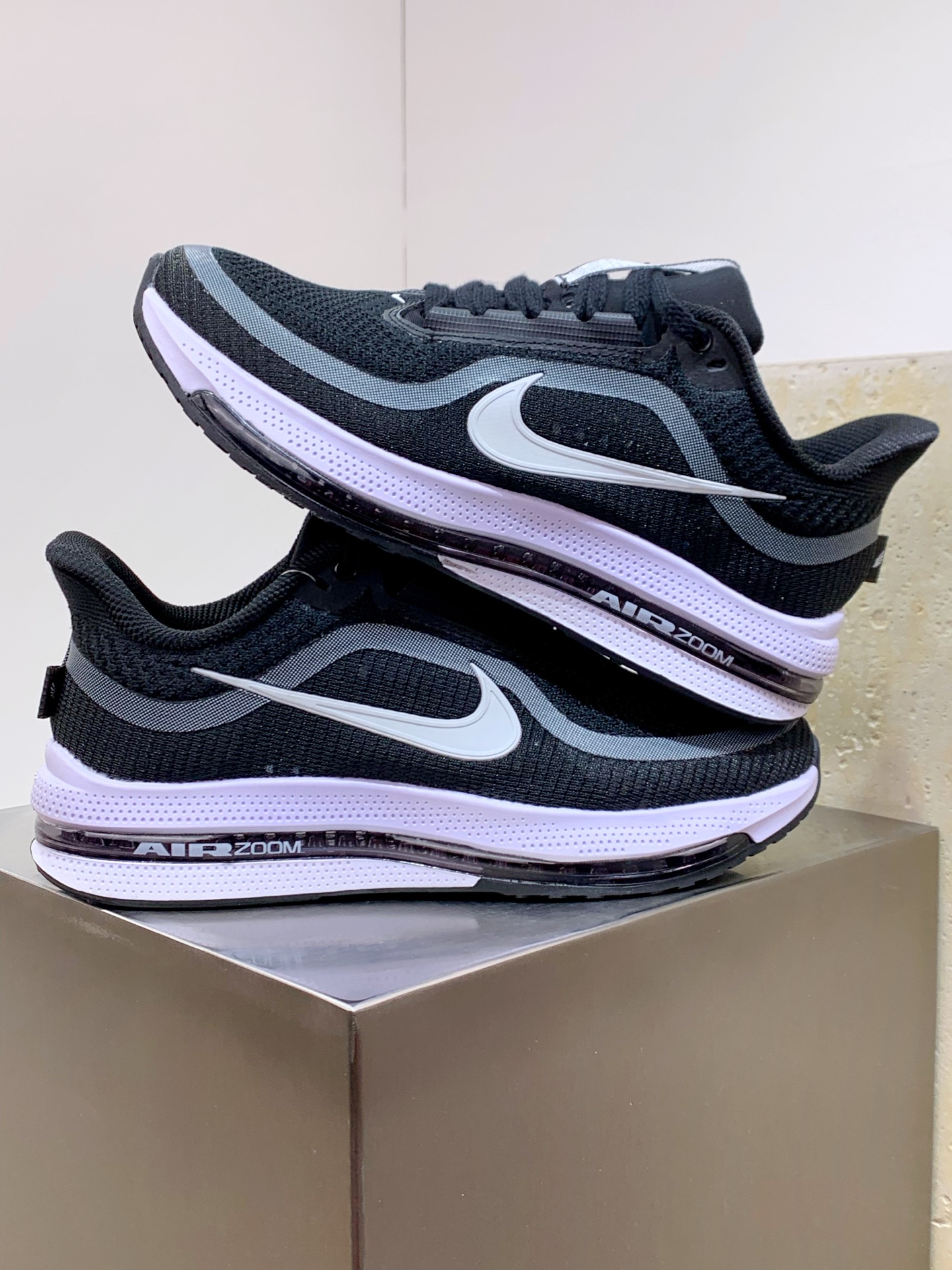 Male Running Shoes Shock Absorbing M-s