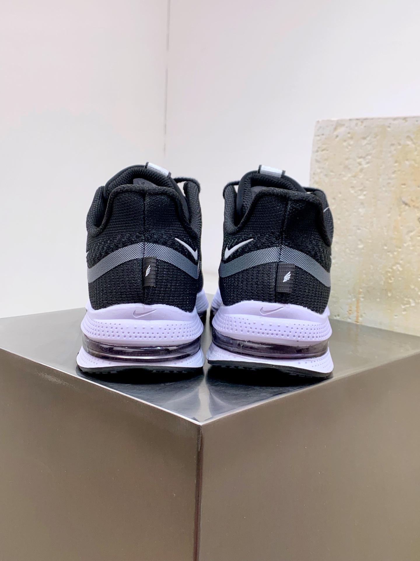 Male Running Shoes Shock Absorbing M-s