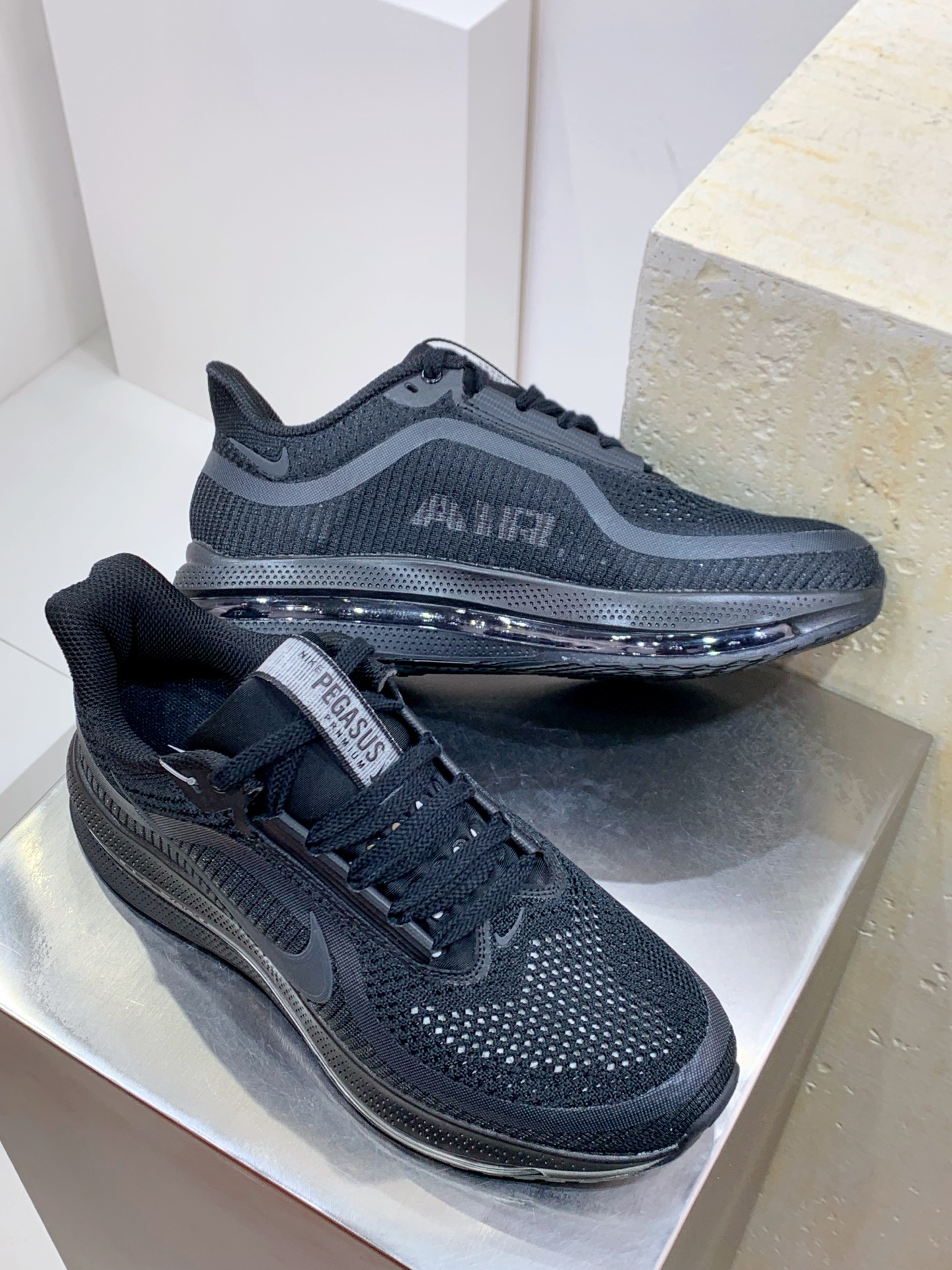 Male Running Shoes Shock Absorbing M-s