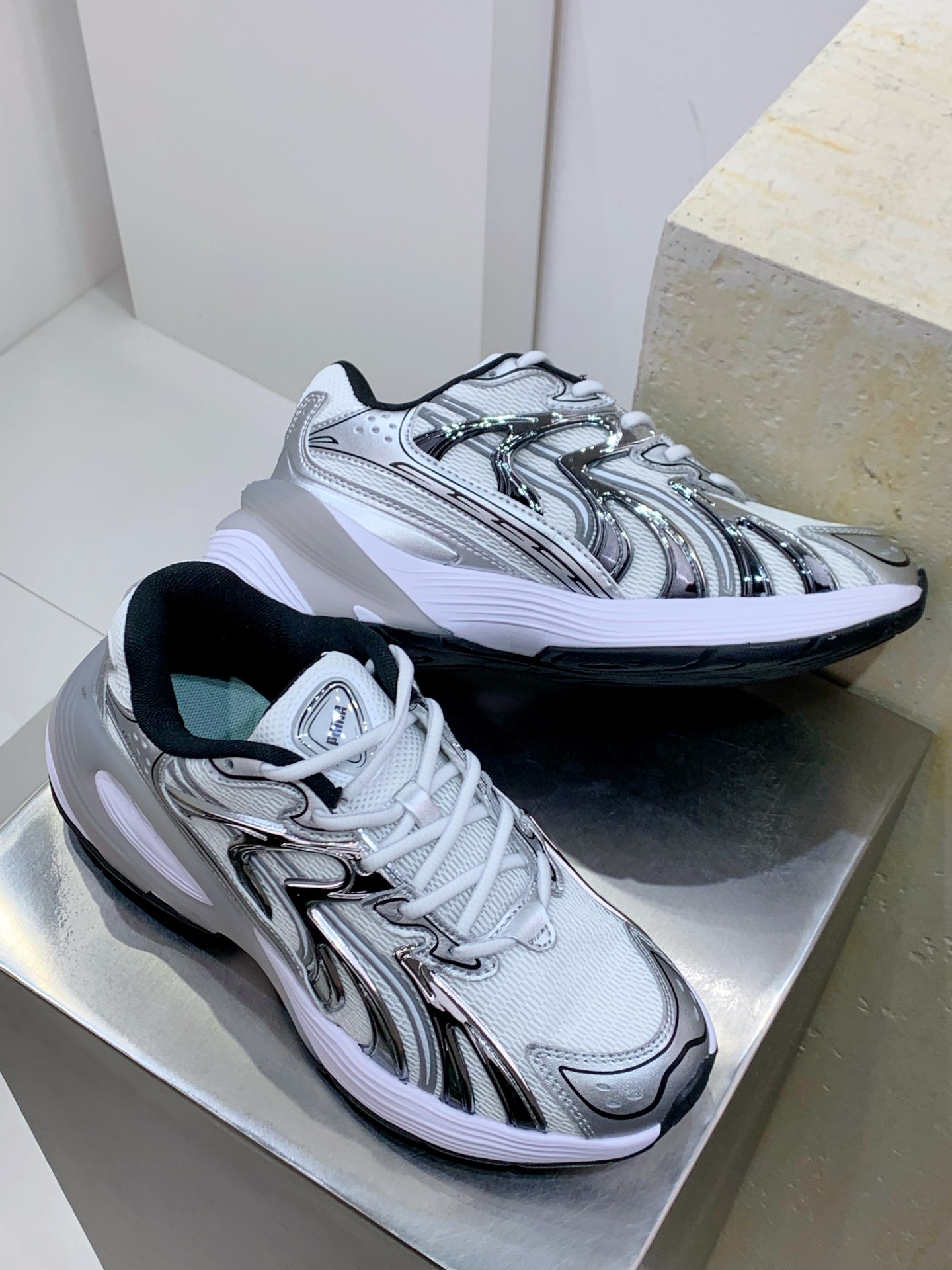 Male Running Shoes Black Shock Absorbing M-l-s