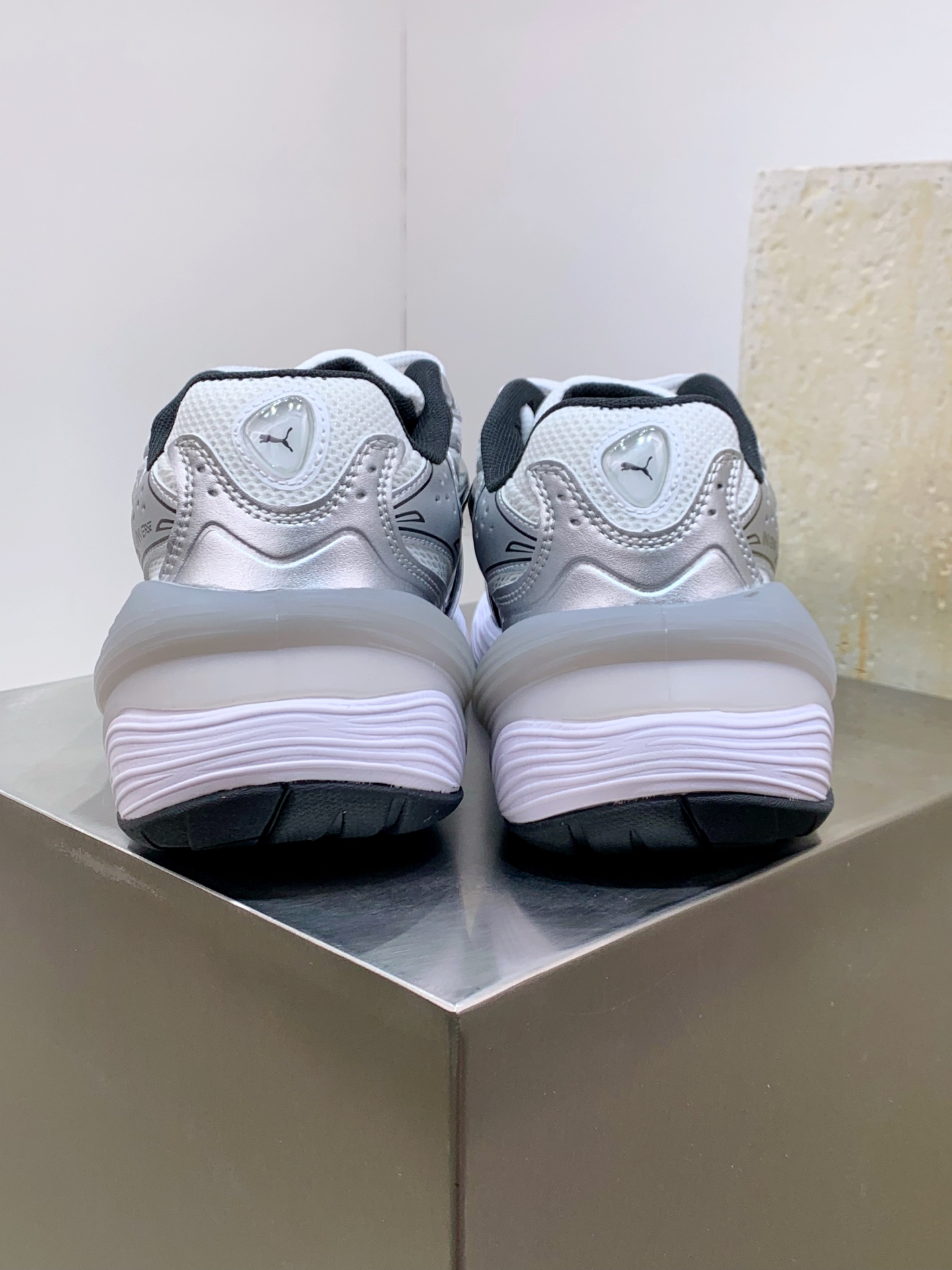 Male Running Shoes Black Shock Absorbing M-l-s