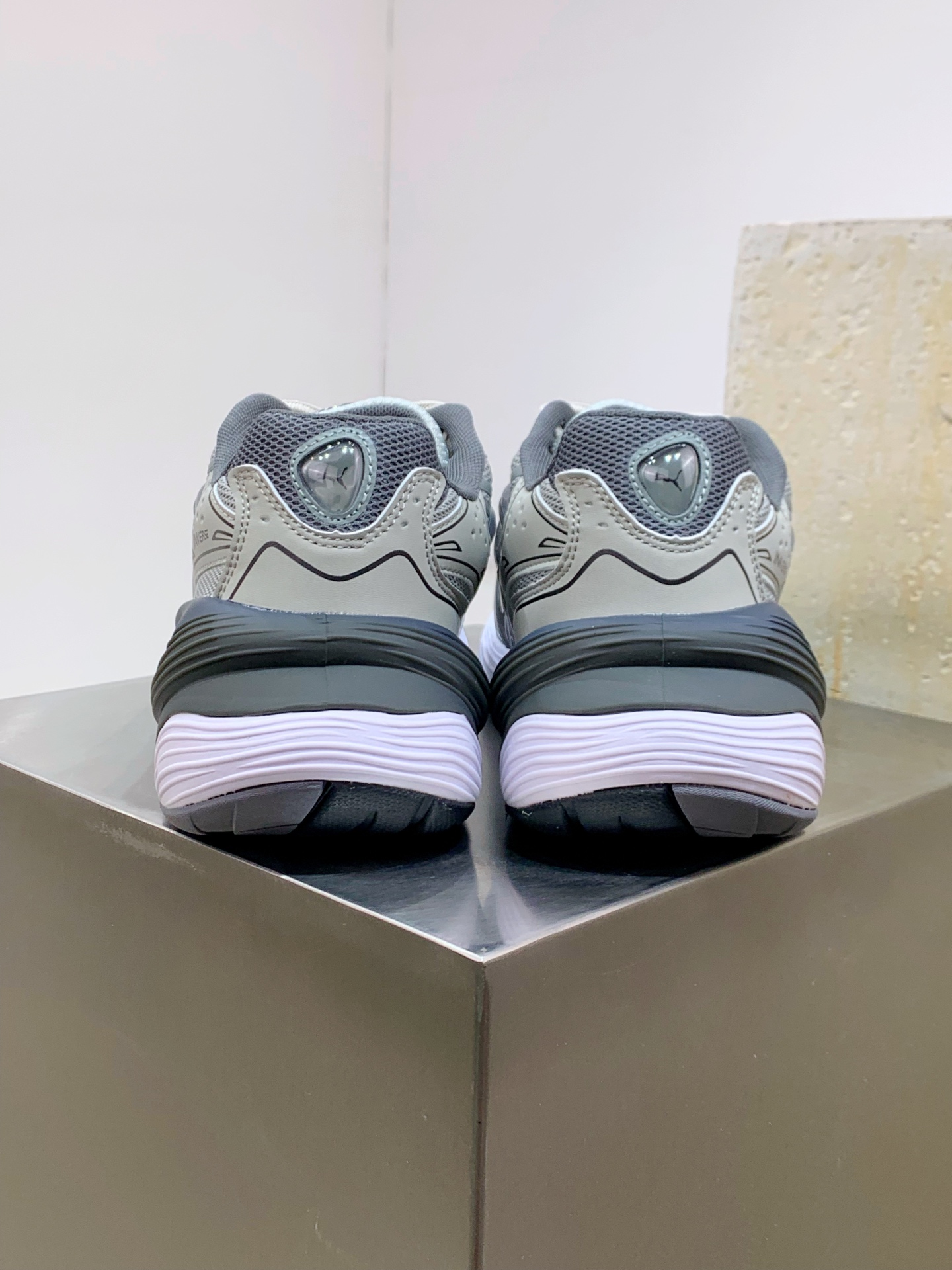 Male Running Shoes Black Shock Absorbing M-l-s