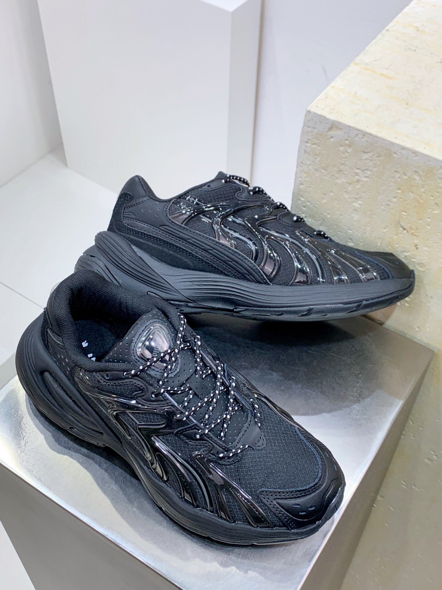 Male Running Shoes Black Shock Absorbing M-l-s