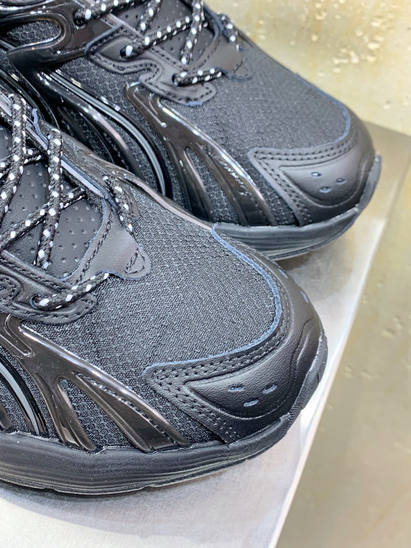 Male Running Shoes Black Shock Absorbing M-l-s