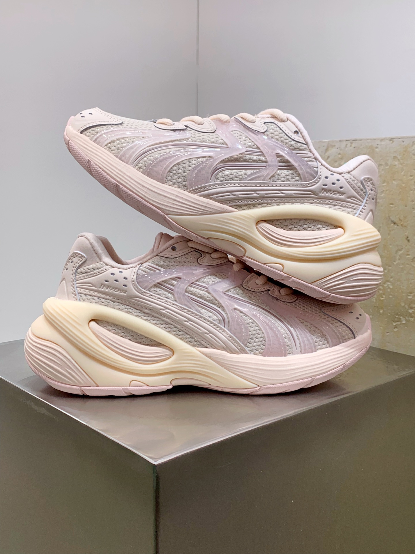 Female Running Shoes Black Shock Absorbing M-l-s