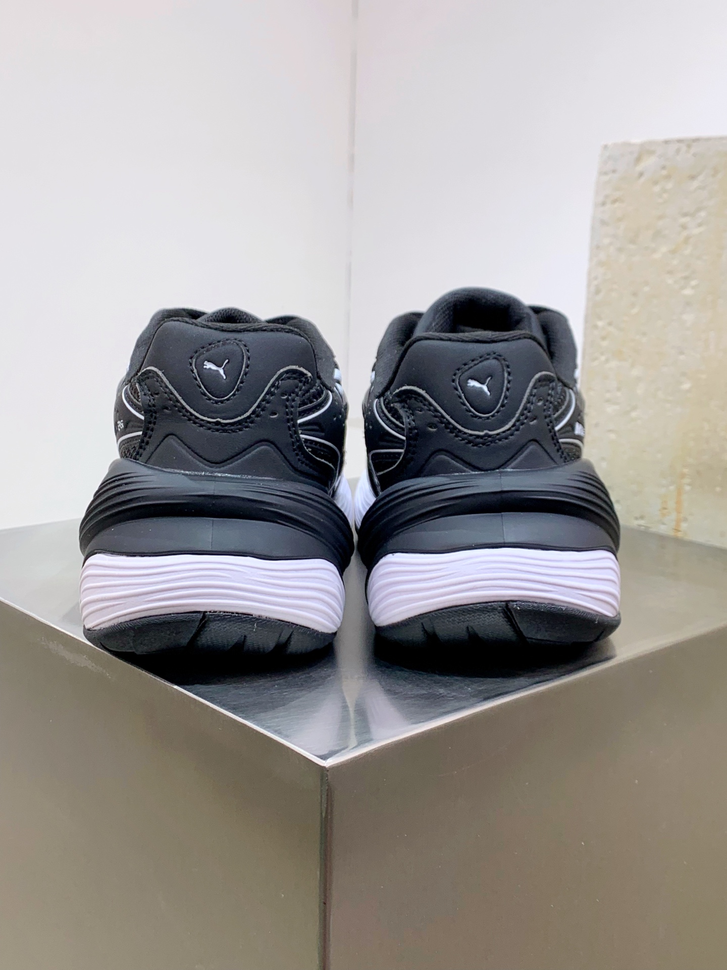 Male Running Shoes Black Shock Absorbing M-l-s