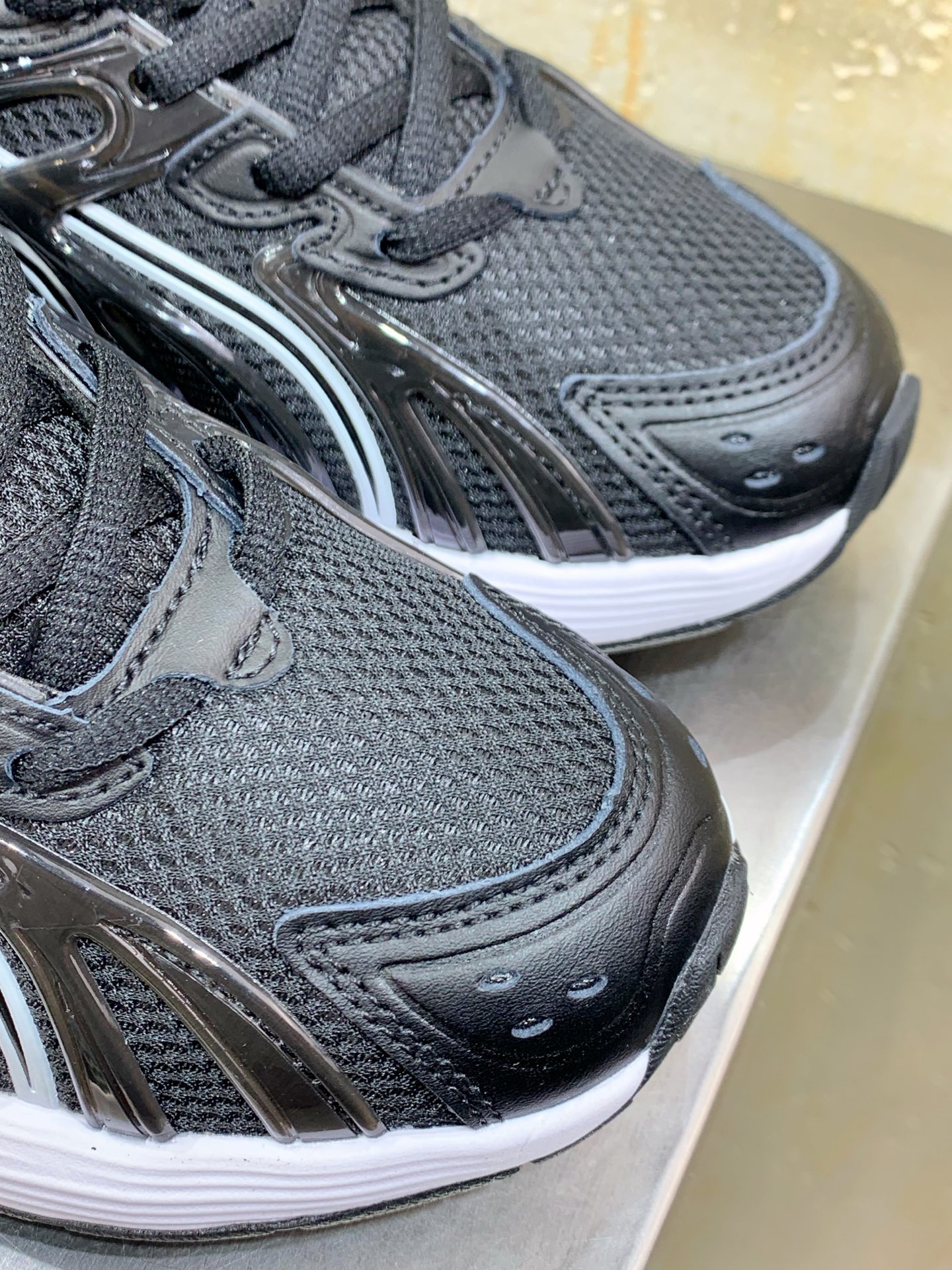 Male Running Shoes Black Shock Absorbing M-l-s