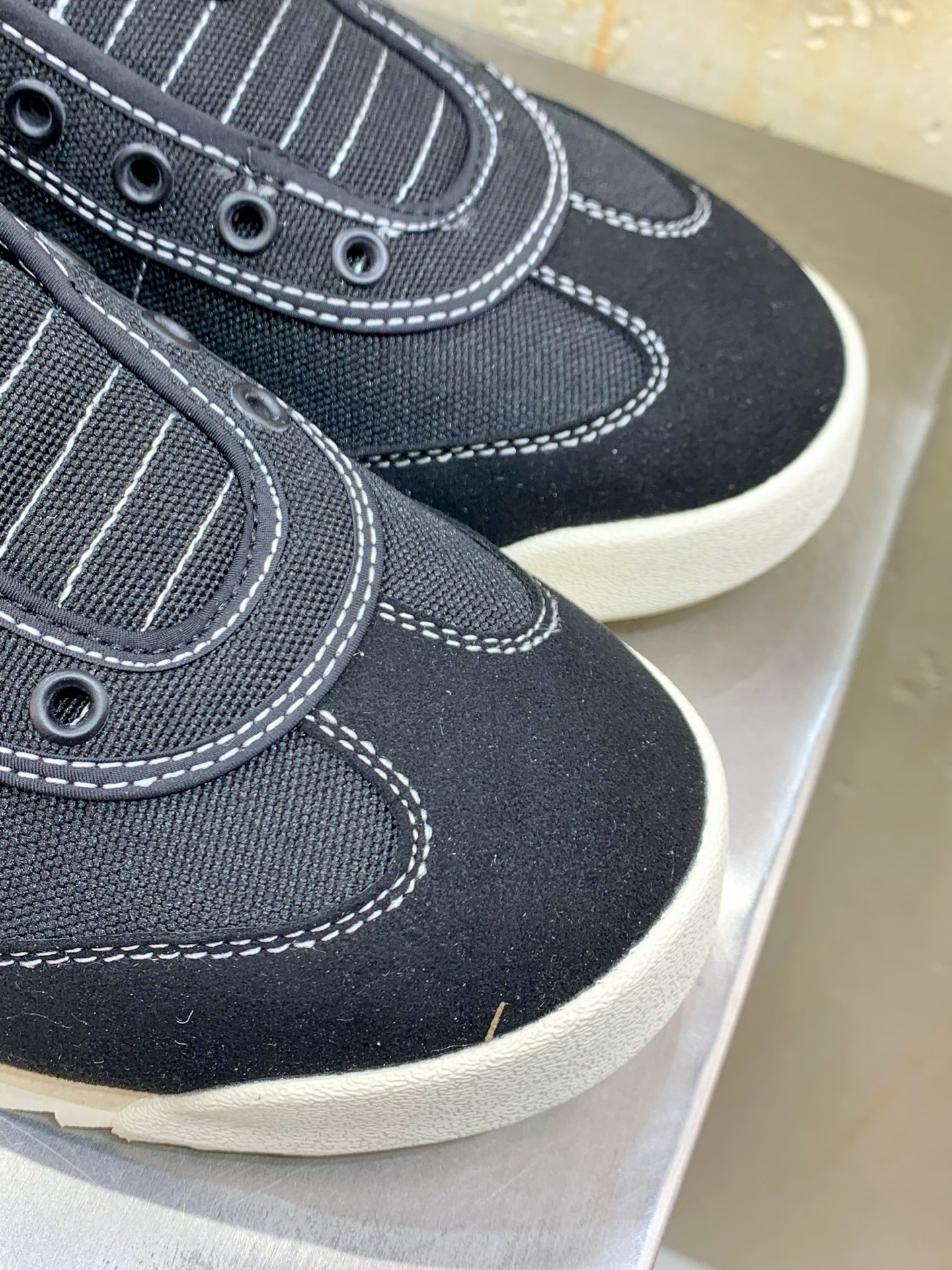 Descente Leather Shoes Cow Leather Breathable M-s