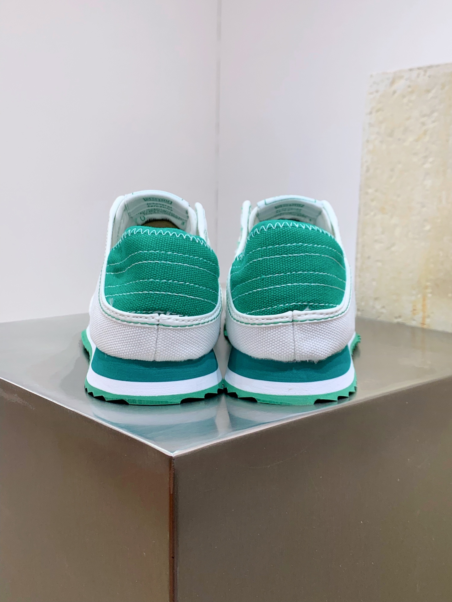 Descente Leather Shoes Cow Leather Breathable M-s