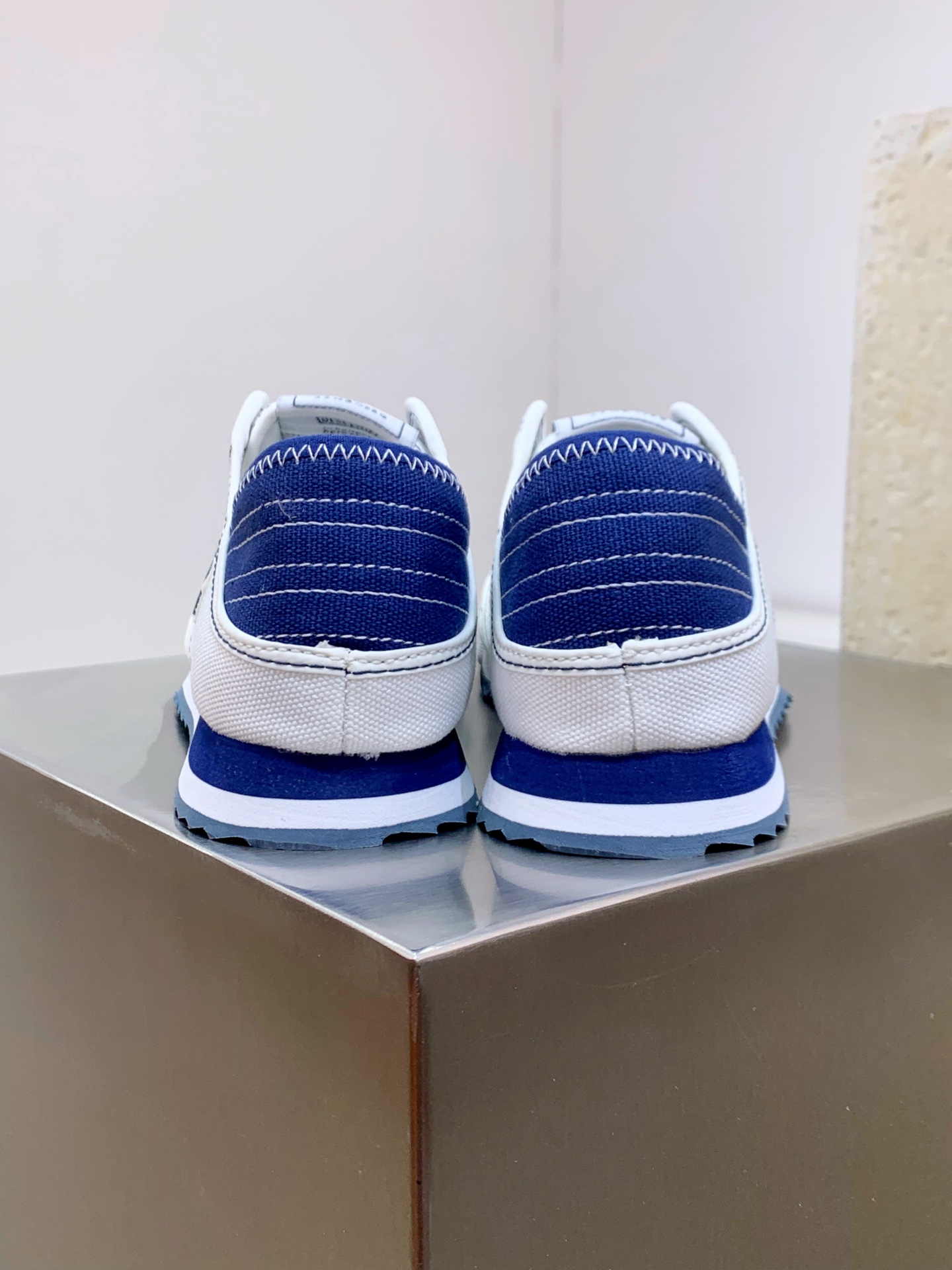 Descente Leather Shoes Cow Leather Breathable M-s