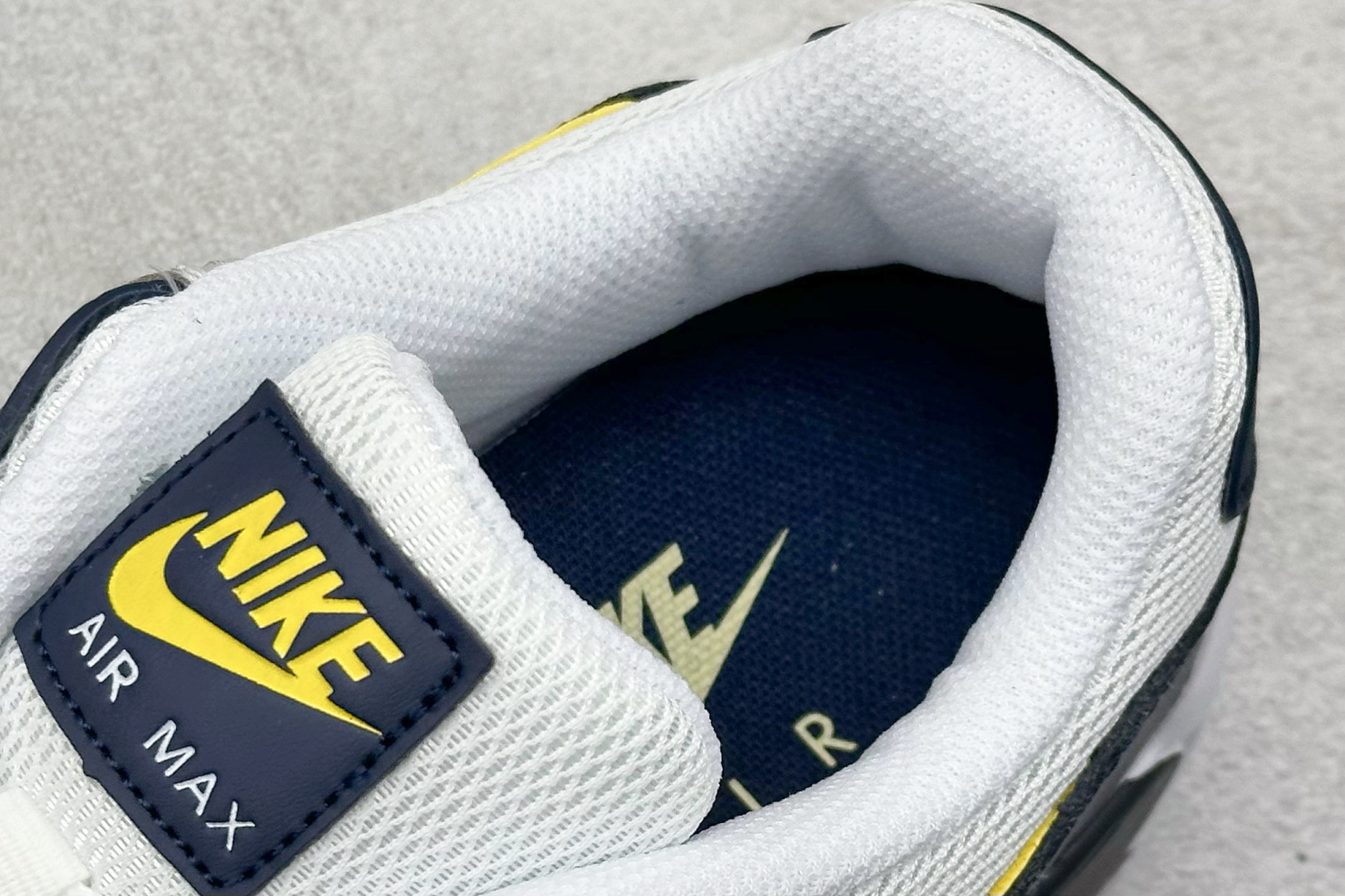 Nike Running Shoes Shock Absorbing M-s