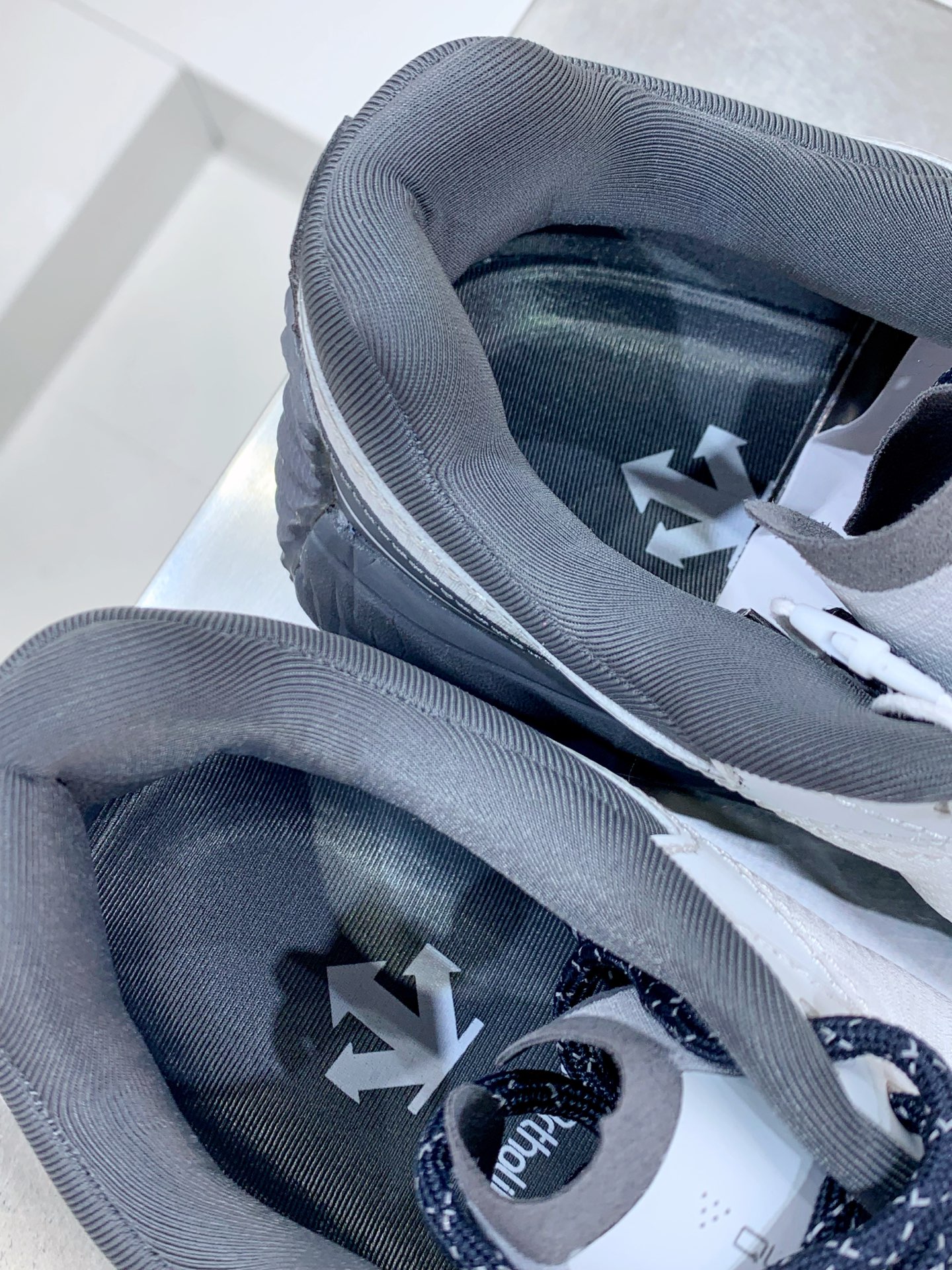 Descente Female Sneakers S